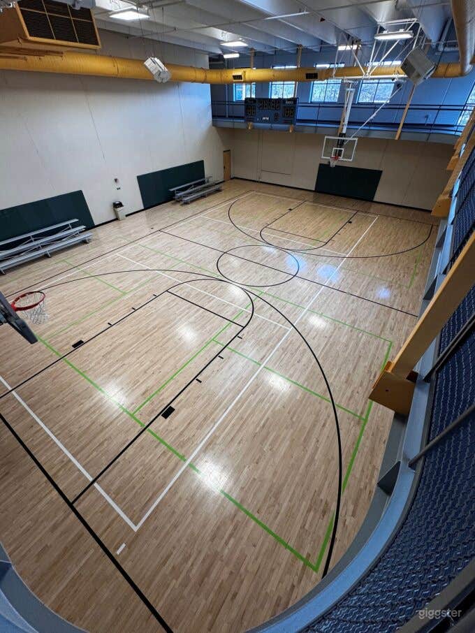 Auxiliary Gym/Basketball Court Photo 3
