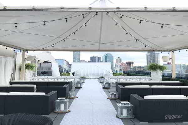  Stunning Sky Lounge in Long Island City 