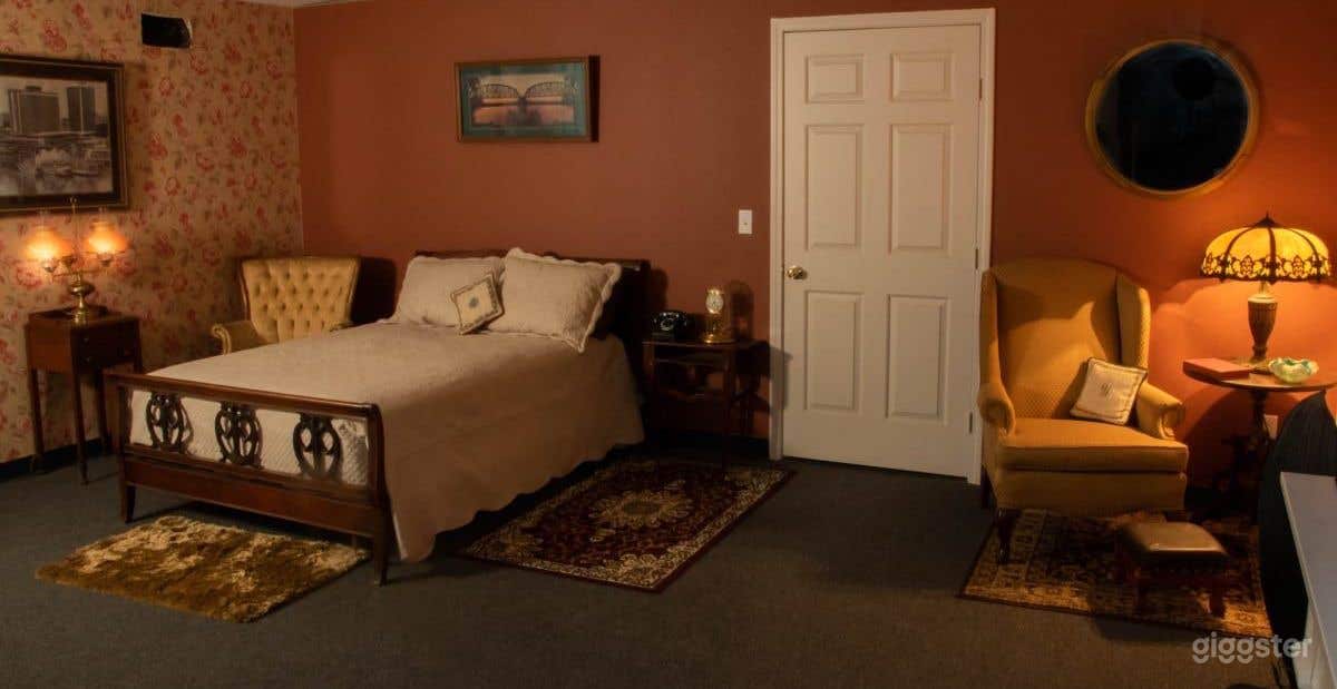 Versatile, Retro Photo Studio in Jeffersontown (Full Studio) Photo 2