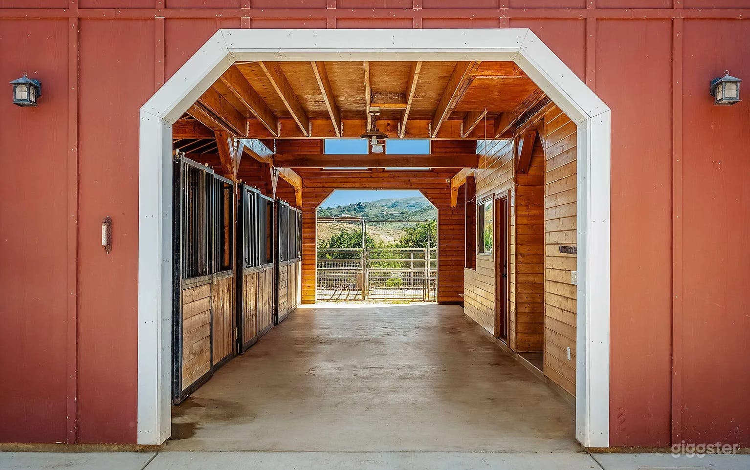 The Clementine Estate Photo 2