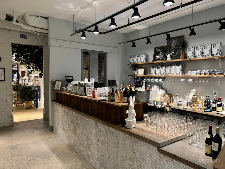  With a full space booking only enjoy our espresso/cocktail bar lounge area 