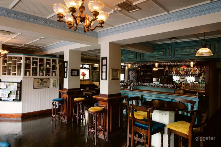 Front Bar Area 