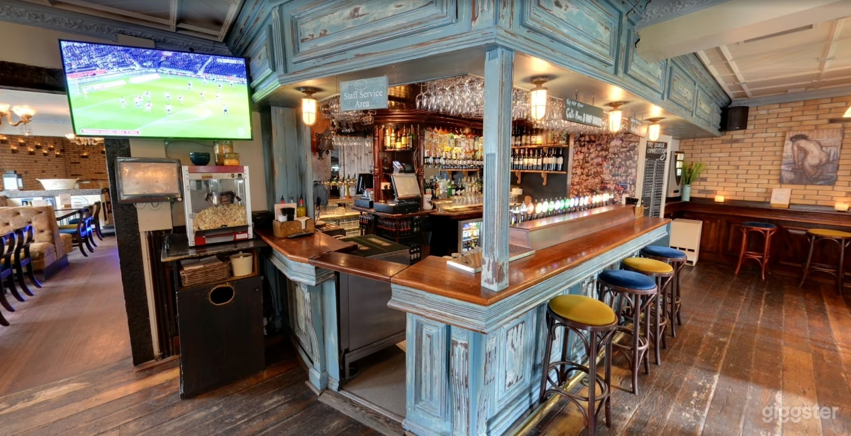 Front Bar Area Photo 3