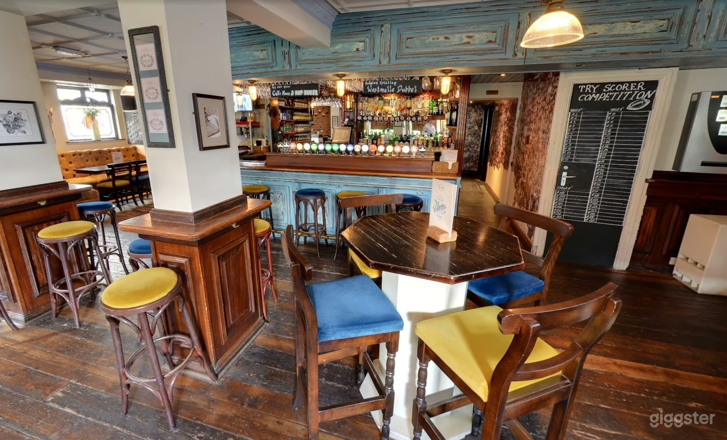 Front Bar Area Photo 4