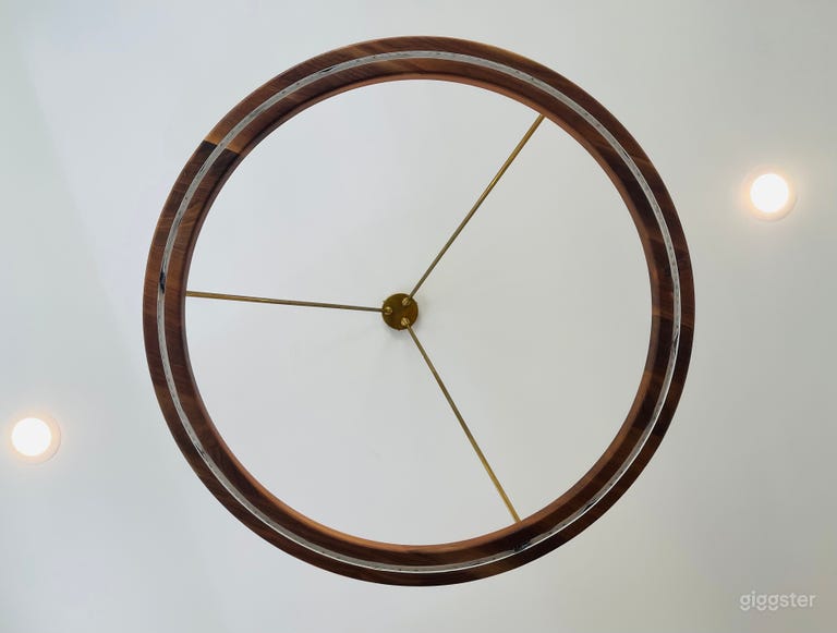  Stunning Modern Cottage with Mountain Views 