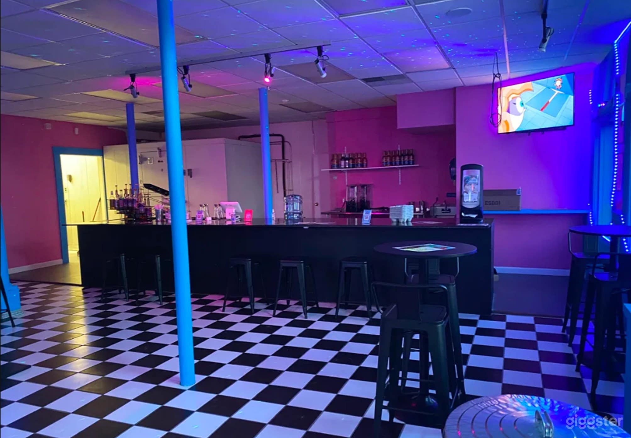 Virtual Reality Arcade and Bar Photo 1