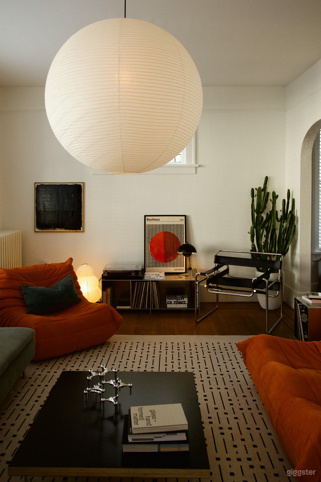 BauHaus inspired Apartment Studio Photo 2