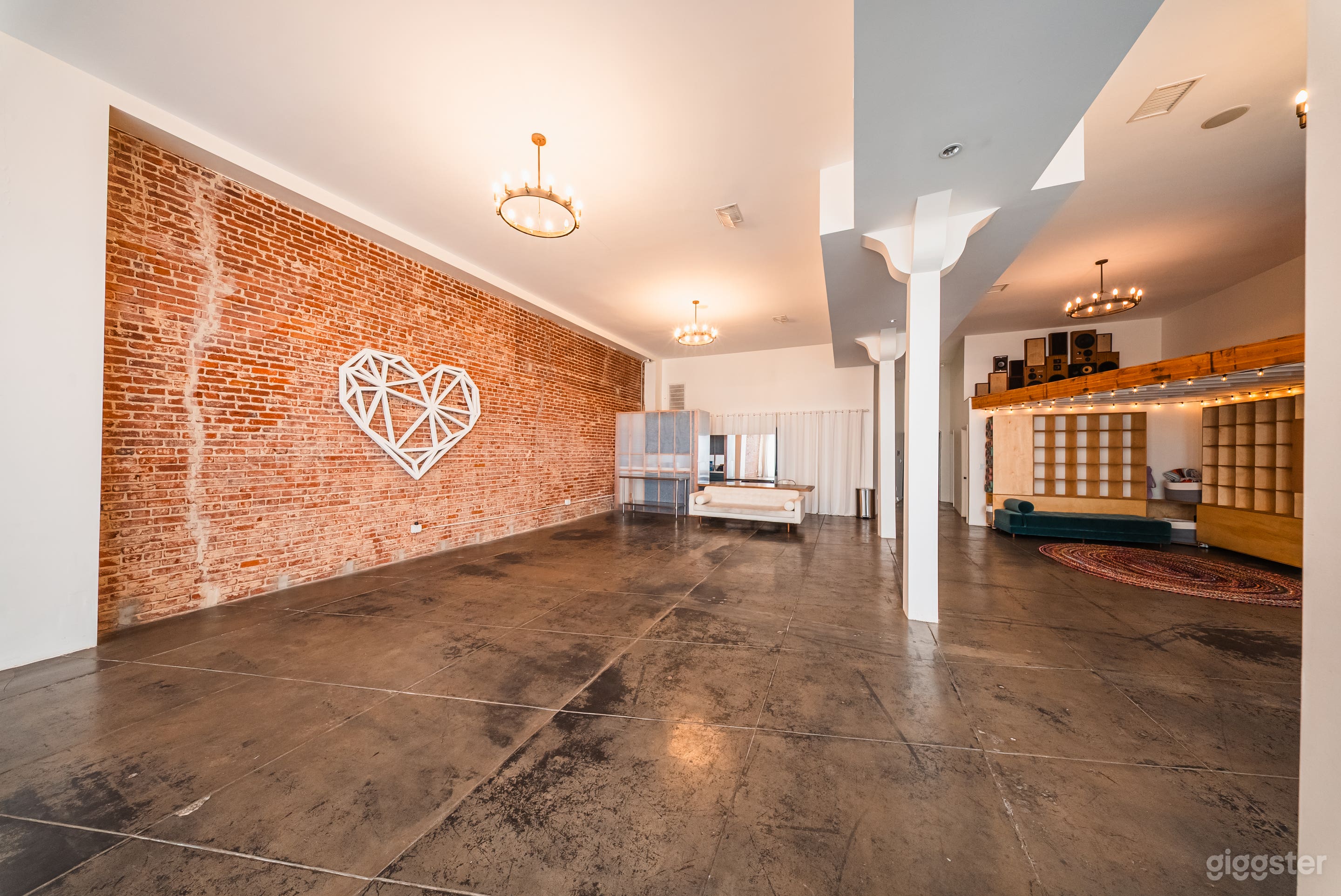 Beautiful Brick Studio & Event Space in Mid City Photo 3