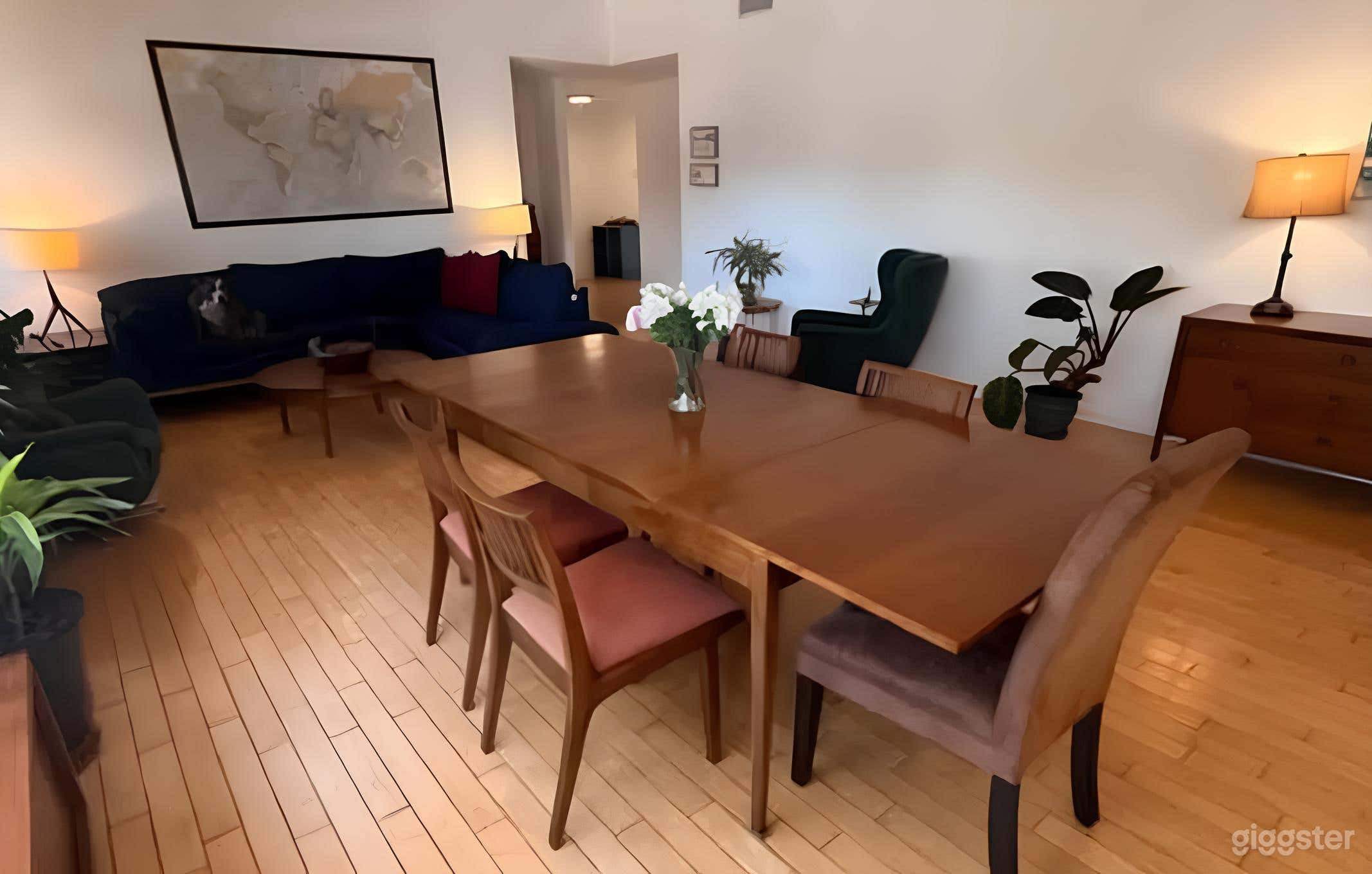 Bright Corner Lot Home Photo 4