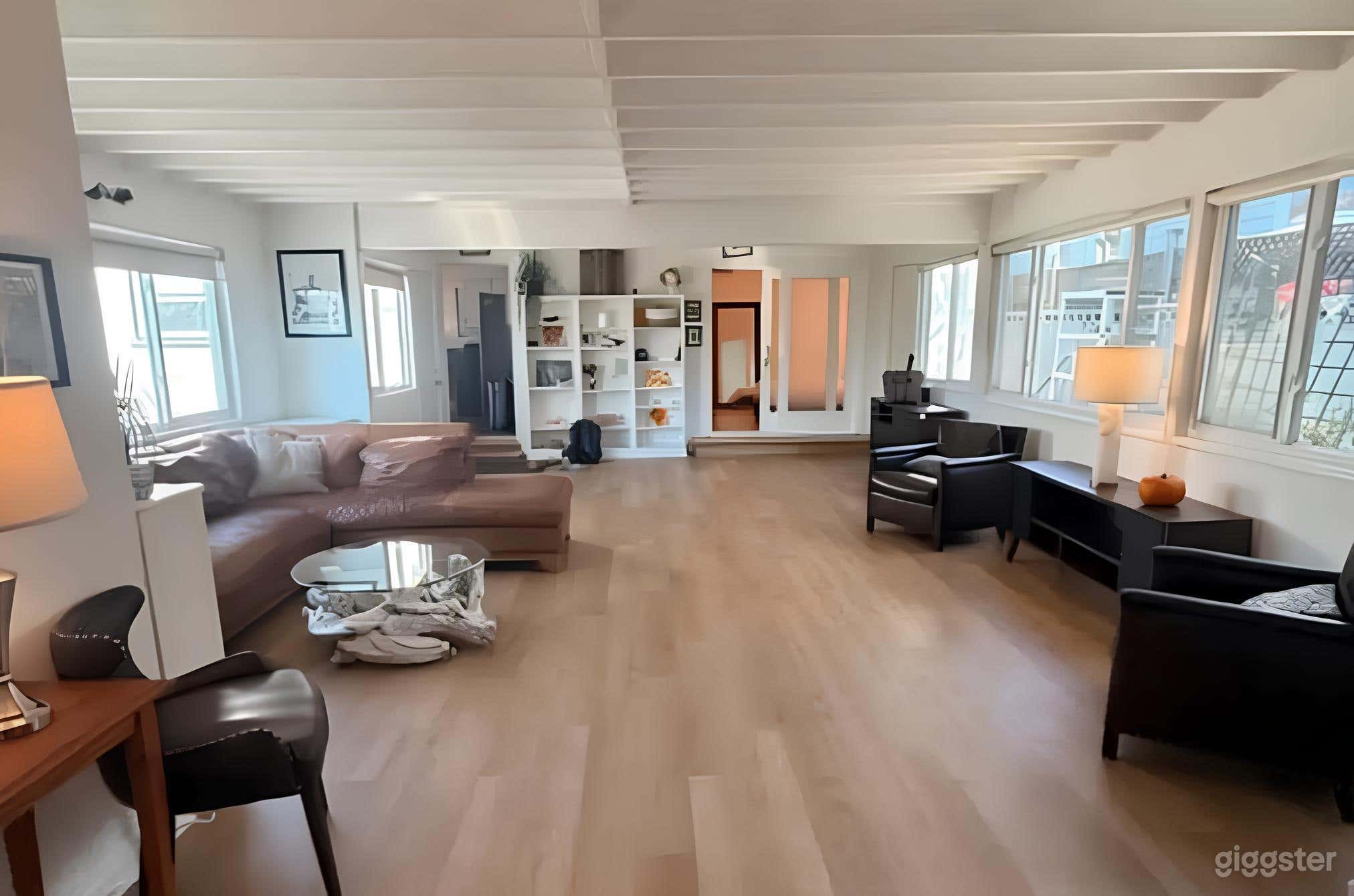 Bright Corner Lot Home Photo 3