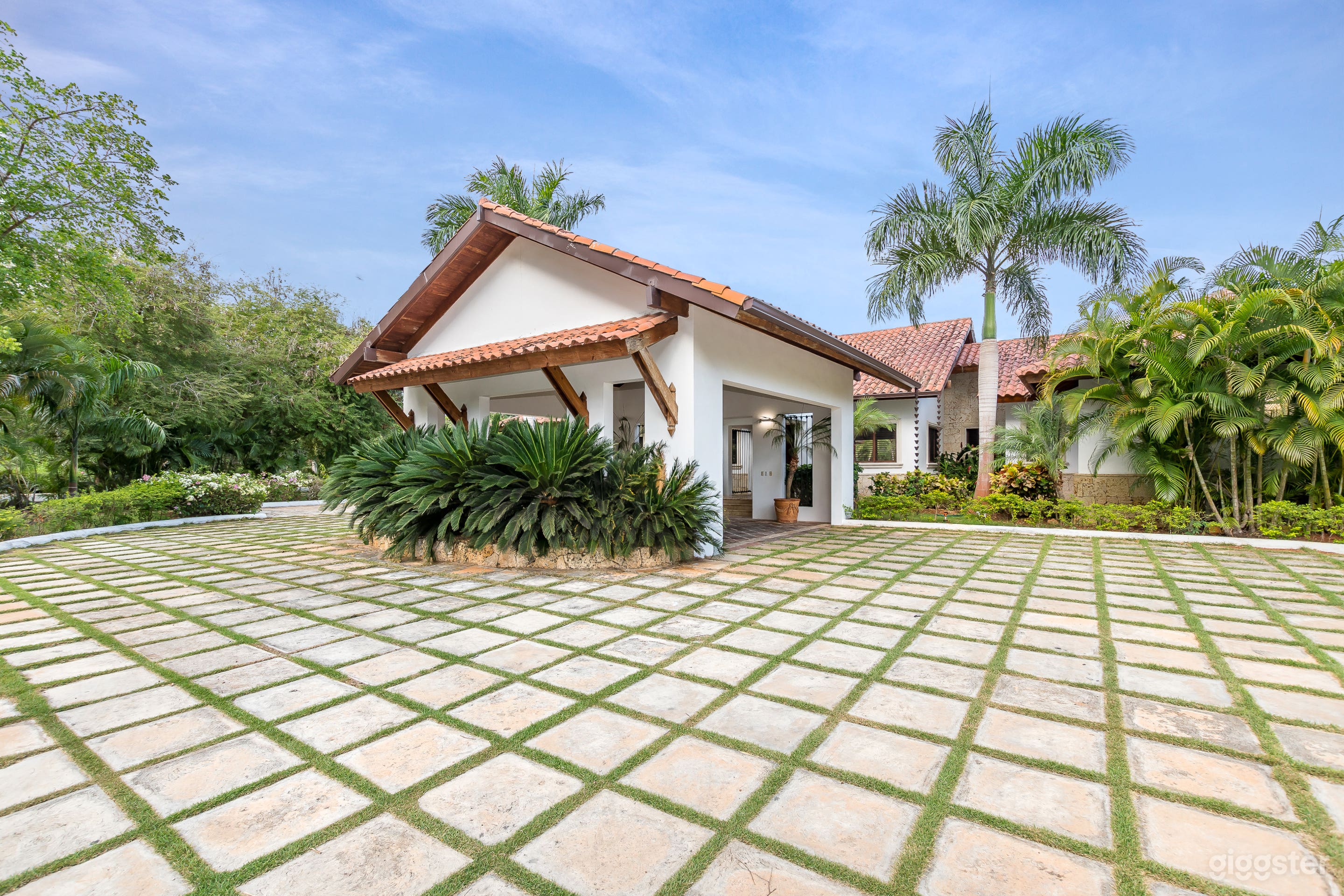 Los Mangos 11A Photo 1