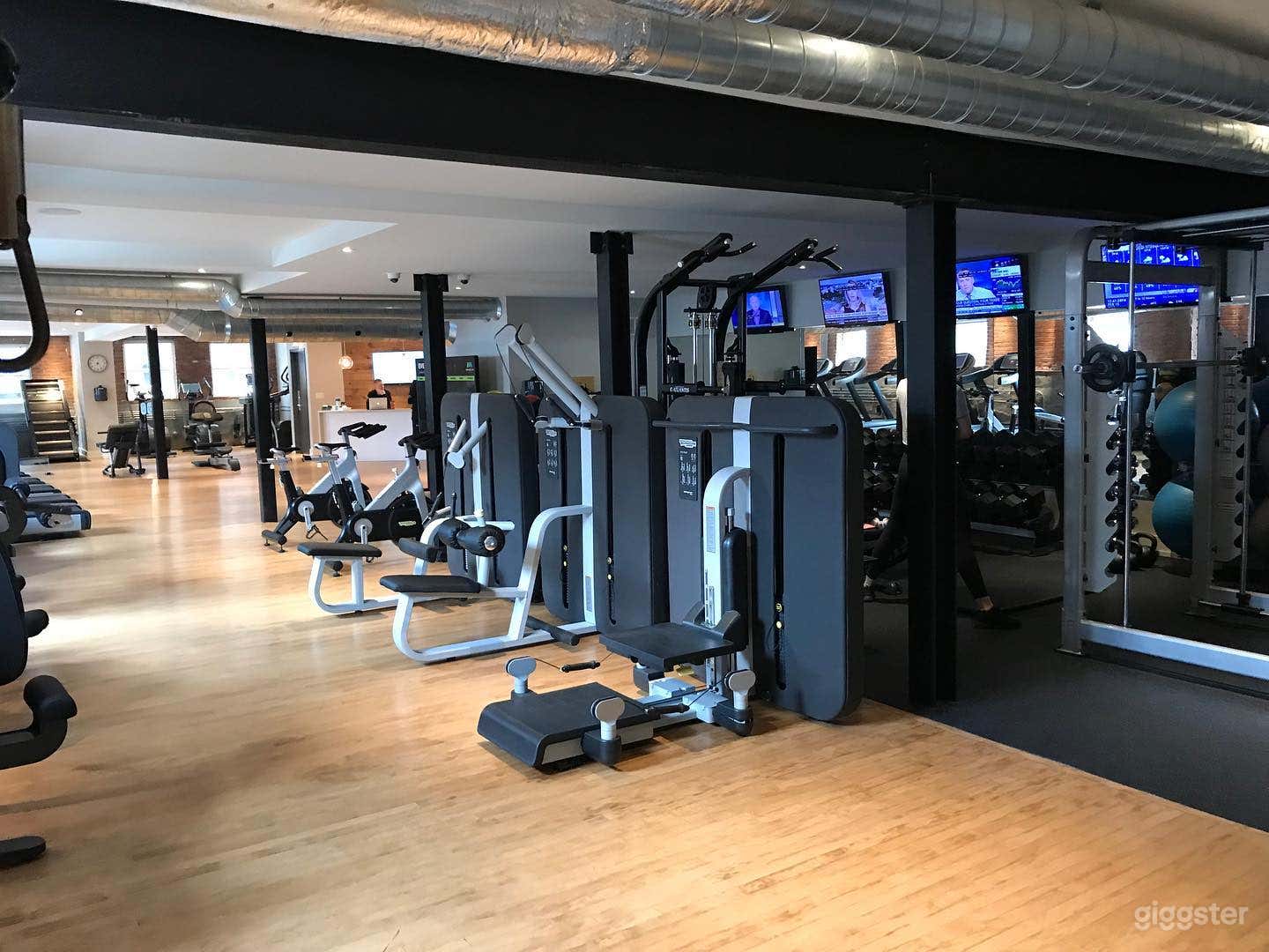 Traditional Gym with Boutique Studio in Hamilton Photo 2