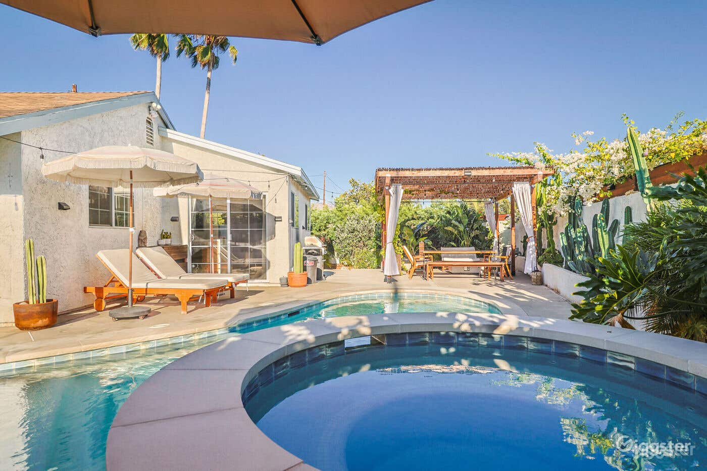 Salt Water Pool🌵 3hrs Min (Heating available) Photo 3