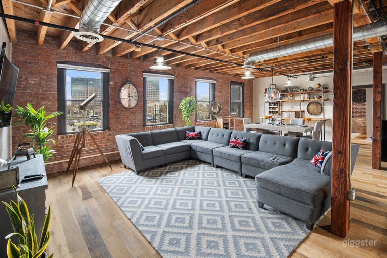   Urban Industrial Loft with Lots of Natural Light 