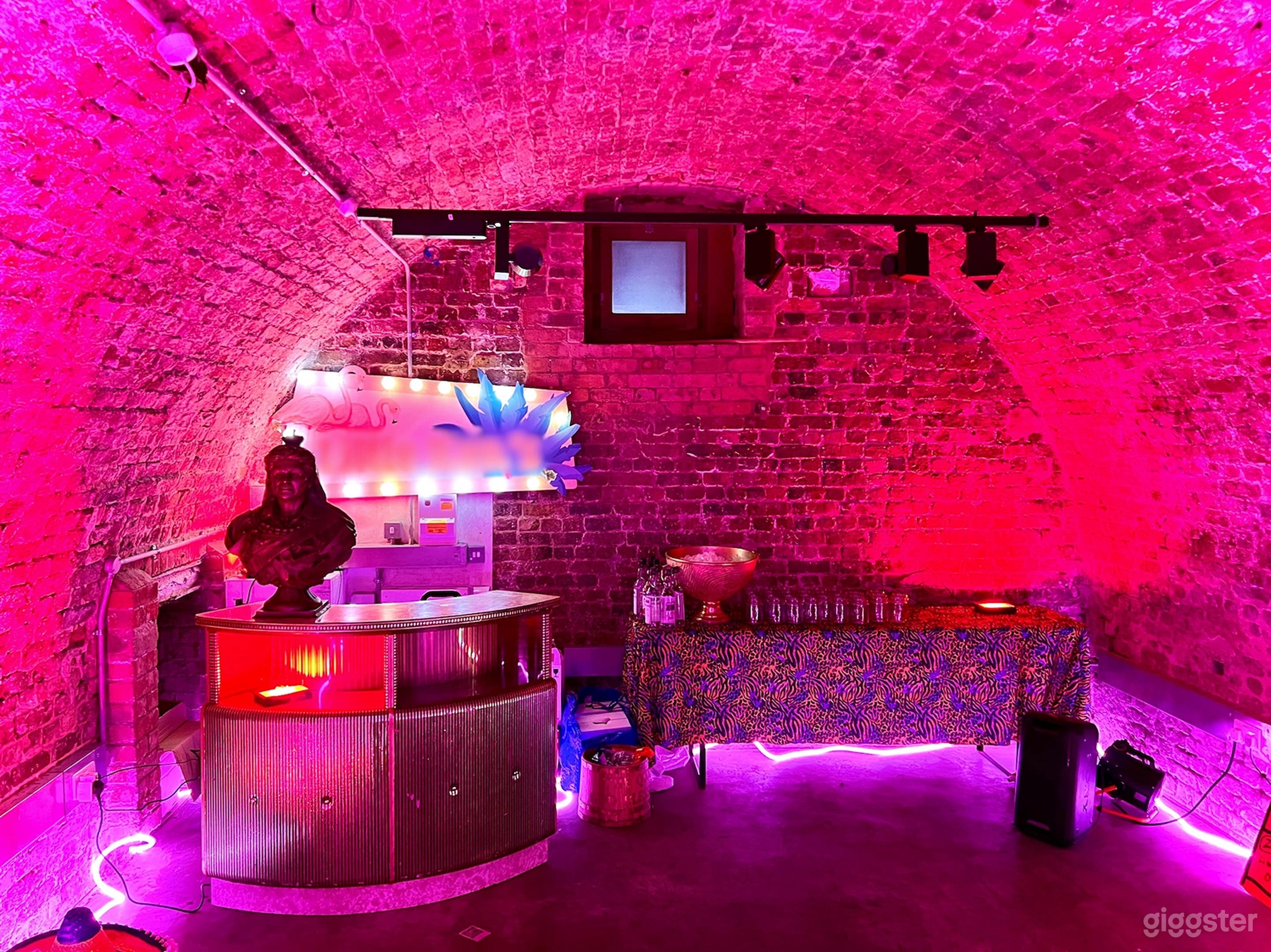 POP-UP ARCH DEPTFORD Photo 1