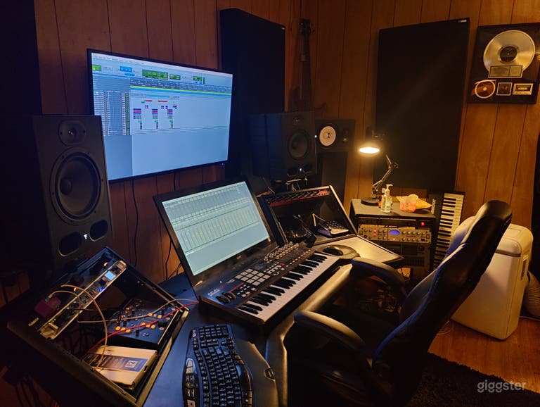  Studio A 