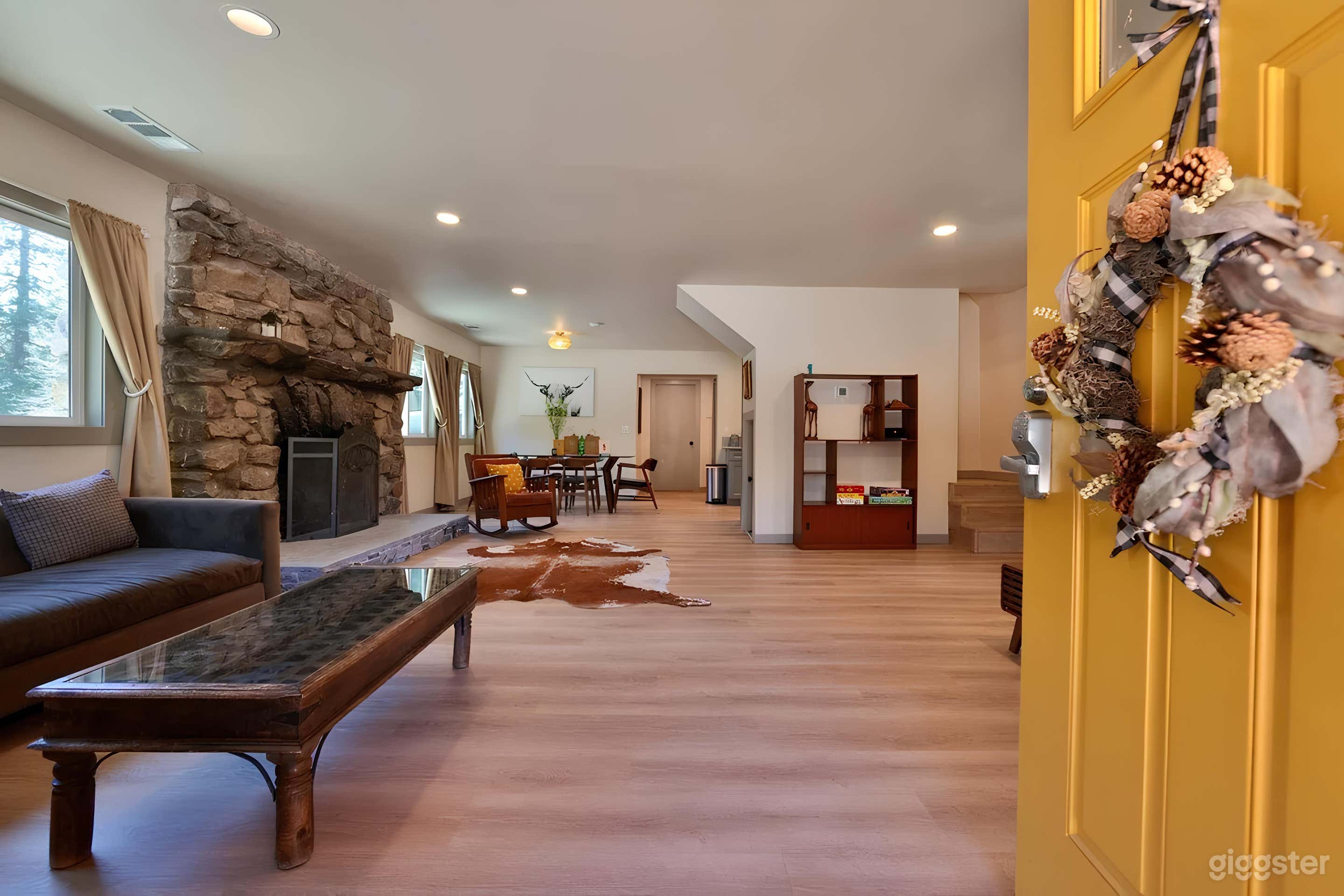 Distinctive Cabin 13 Photo 3