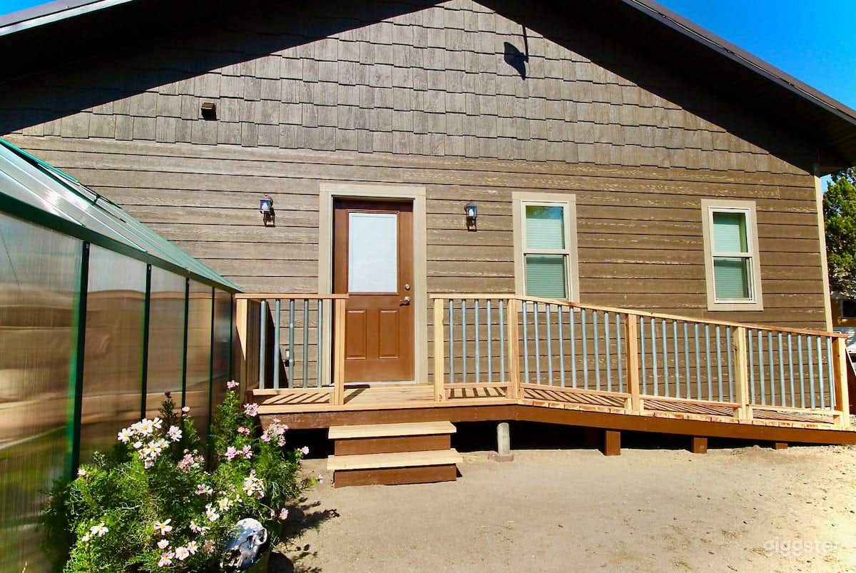 Upper Ranch - 100 Acre Mountain Views Photo 1