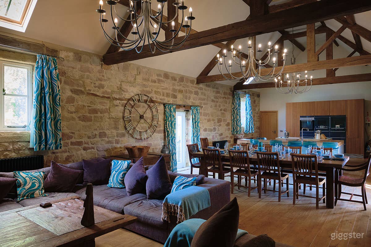 Large Barn Conversion for Events and Photoshoots Photo 1