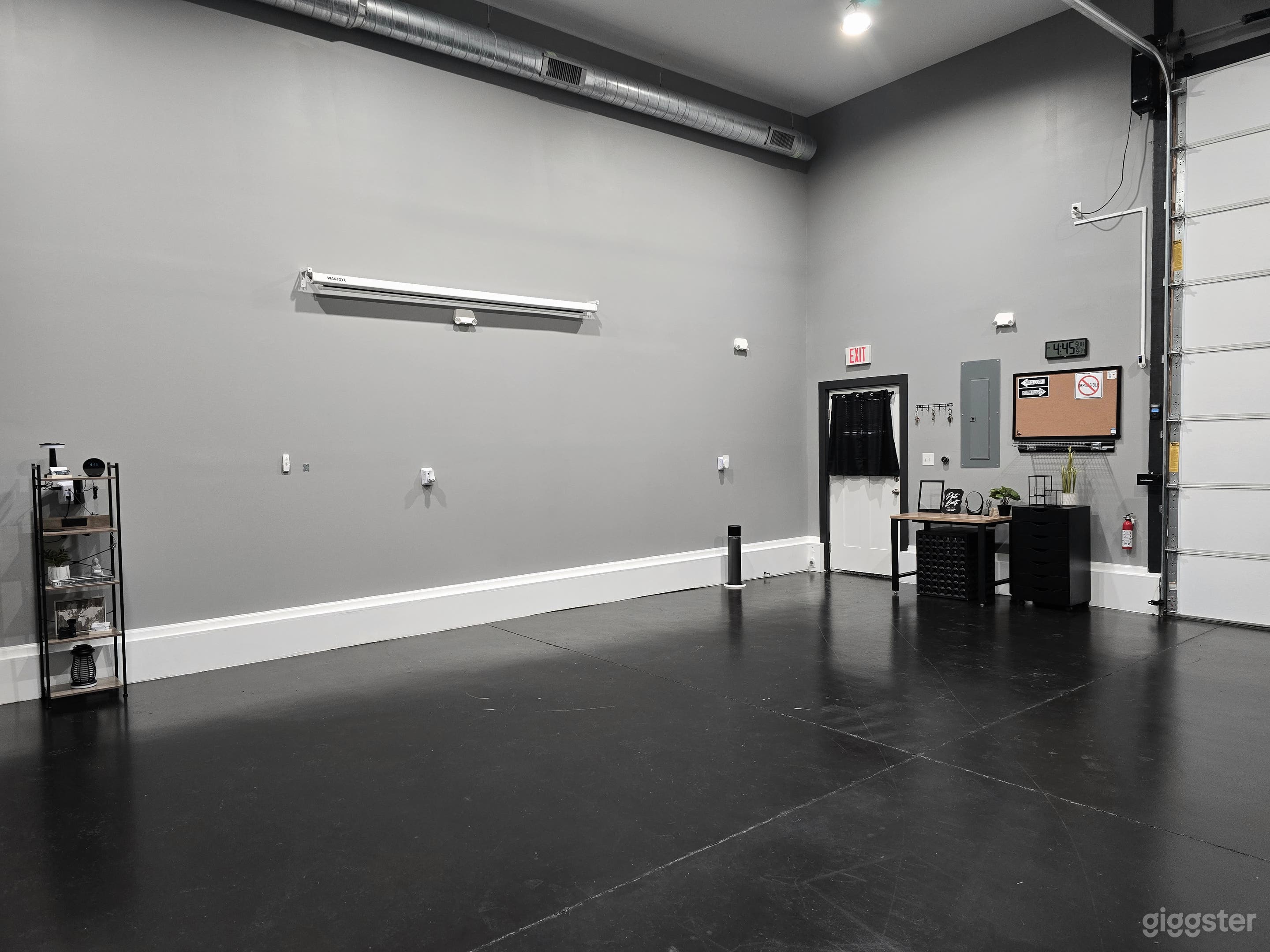 Photography & Videography Production Studio Photo 2