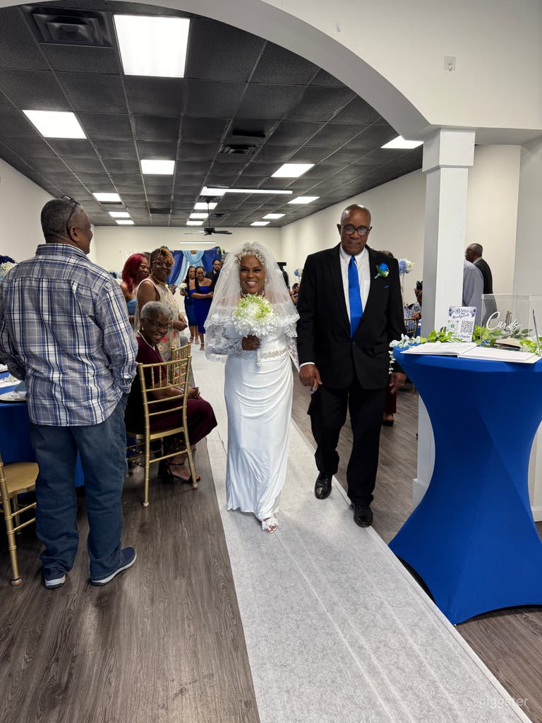  Modern Venue in Metro ATL (w/ Private Room & Kitchenette 