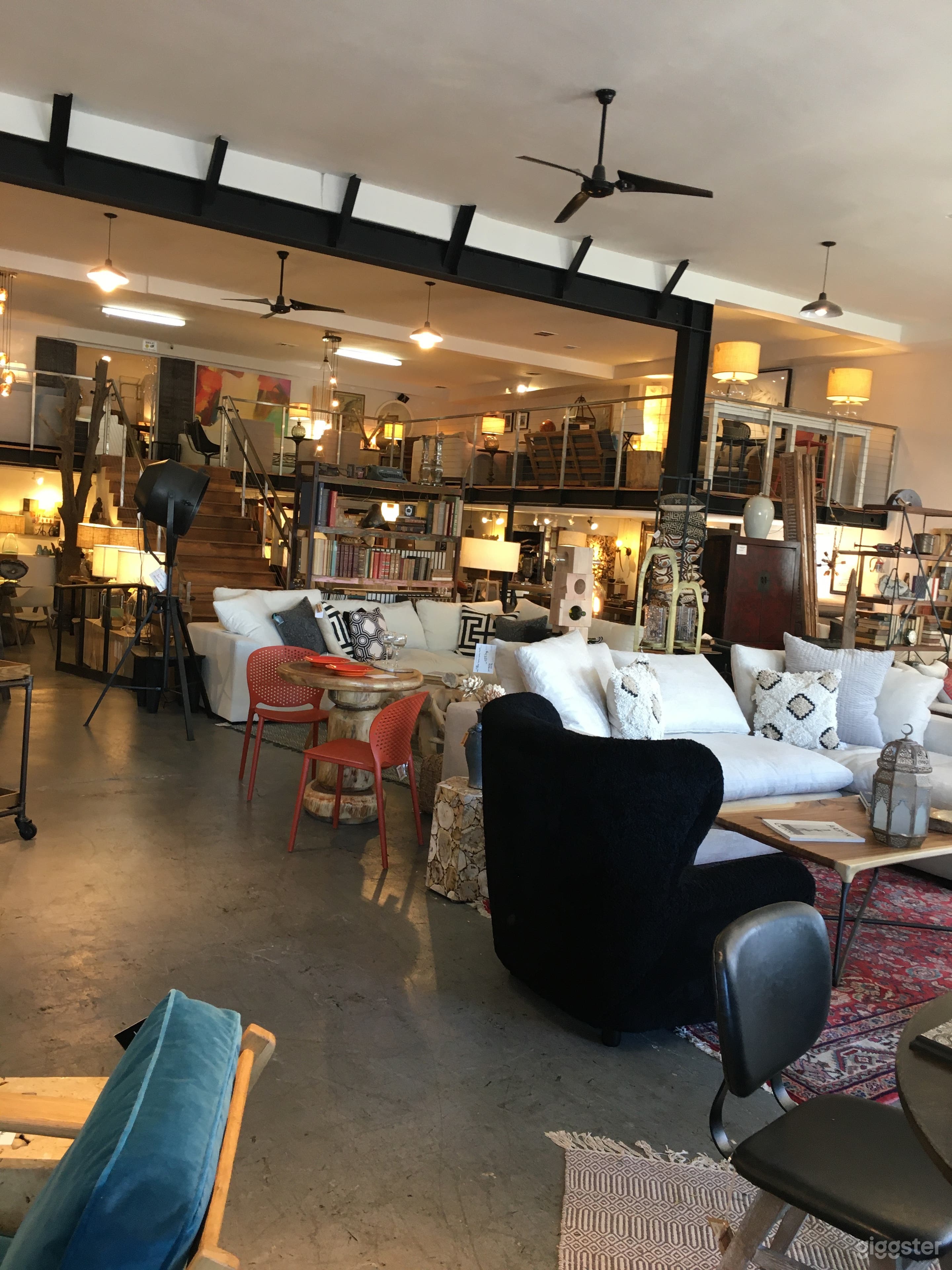 Large furniture store(2 story) in Santa Monica Photo 3