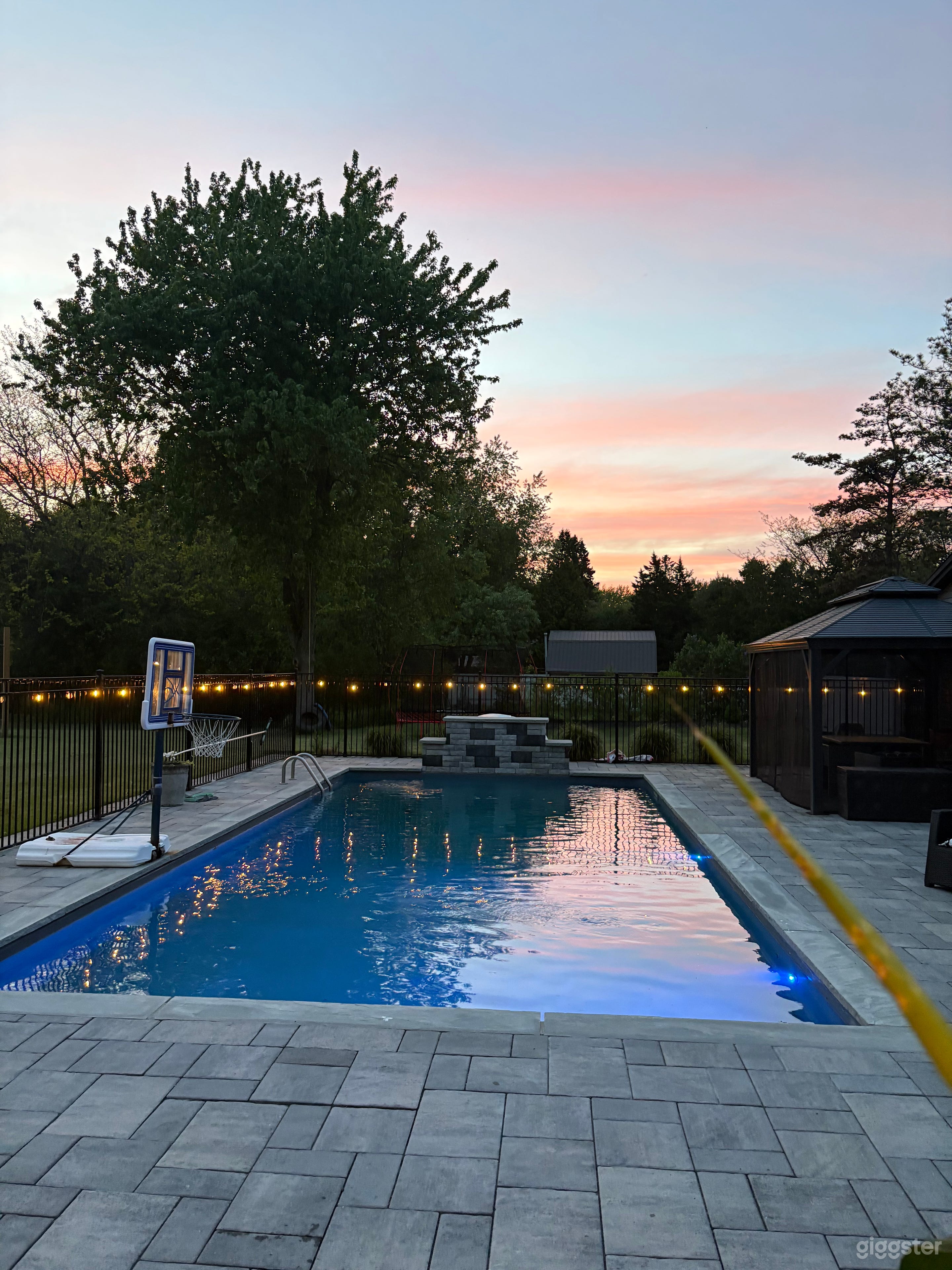 A Recreational retreat in a stunning country backyard Photo 3