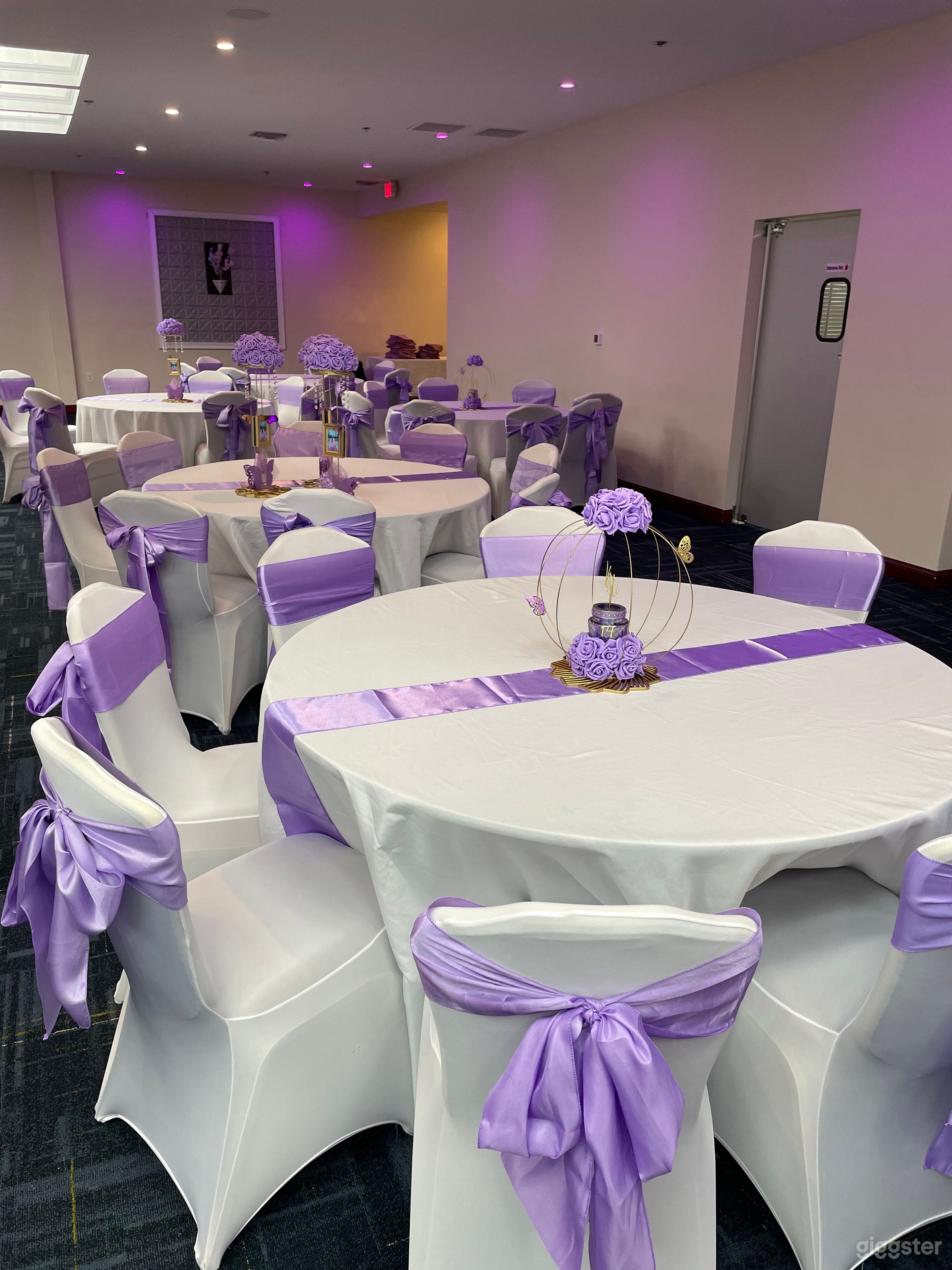 Delightful Banquet Hall Photo 4