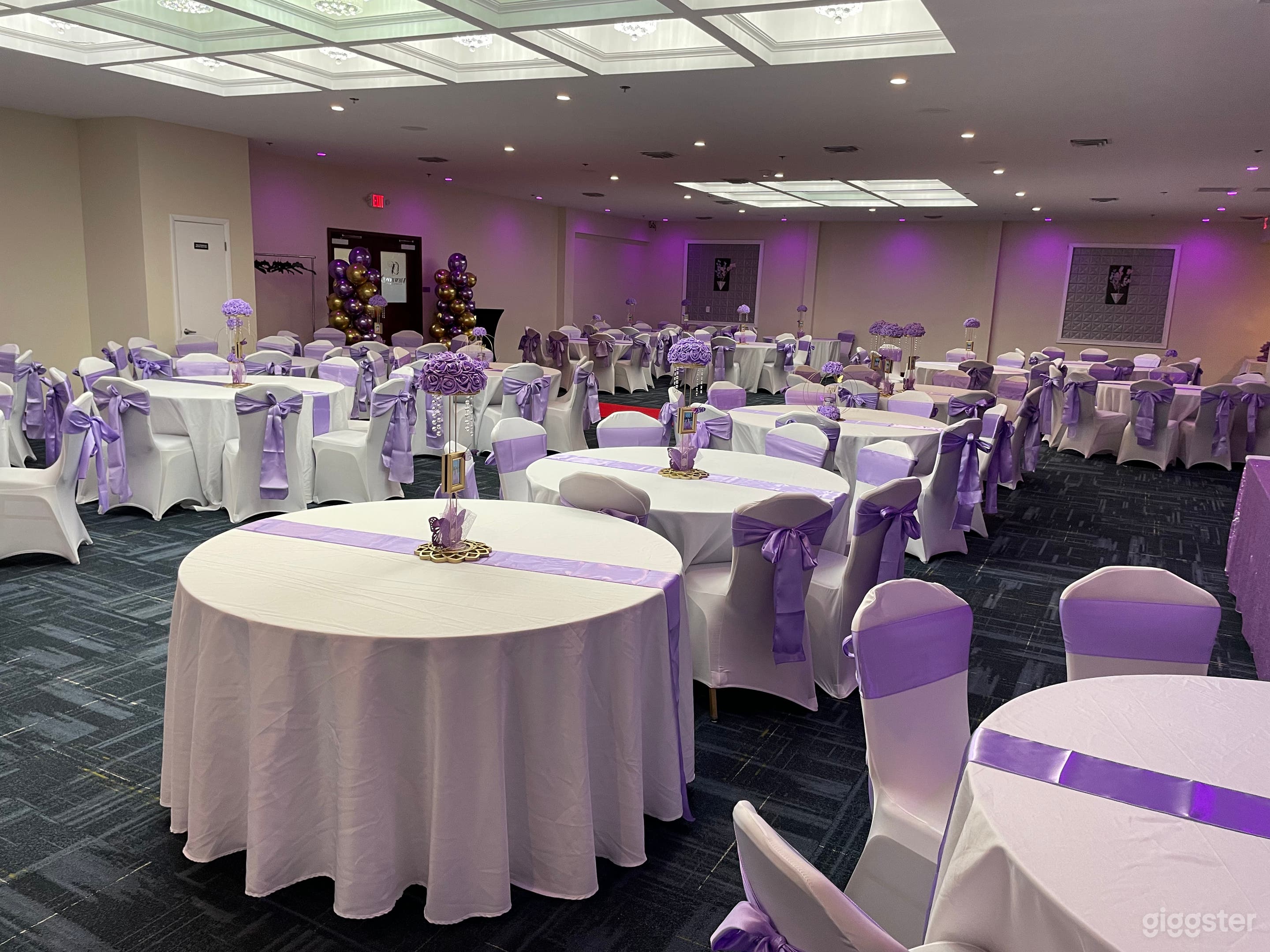 Delightful Banquet Hall Photo 1