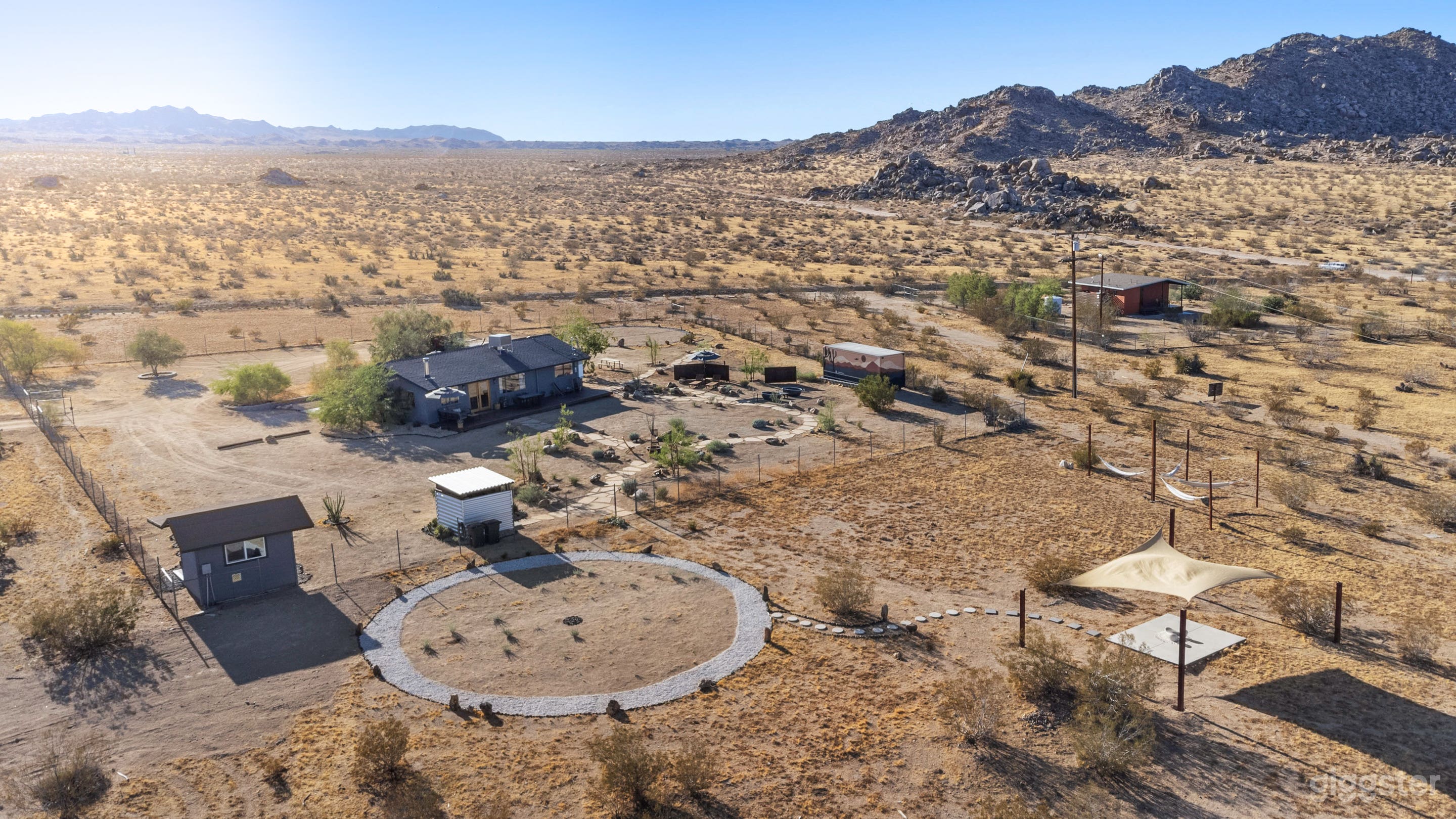 Desert Home With Amenities, Starlit Sky's, &amp; Views Photo 1