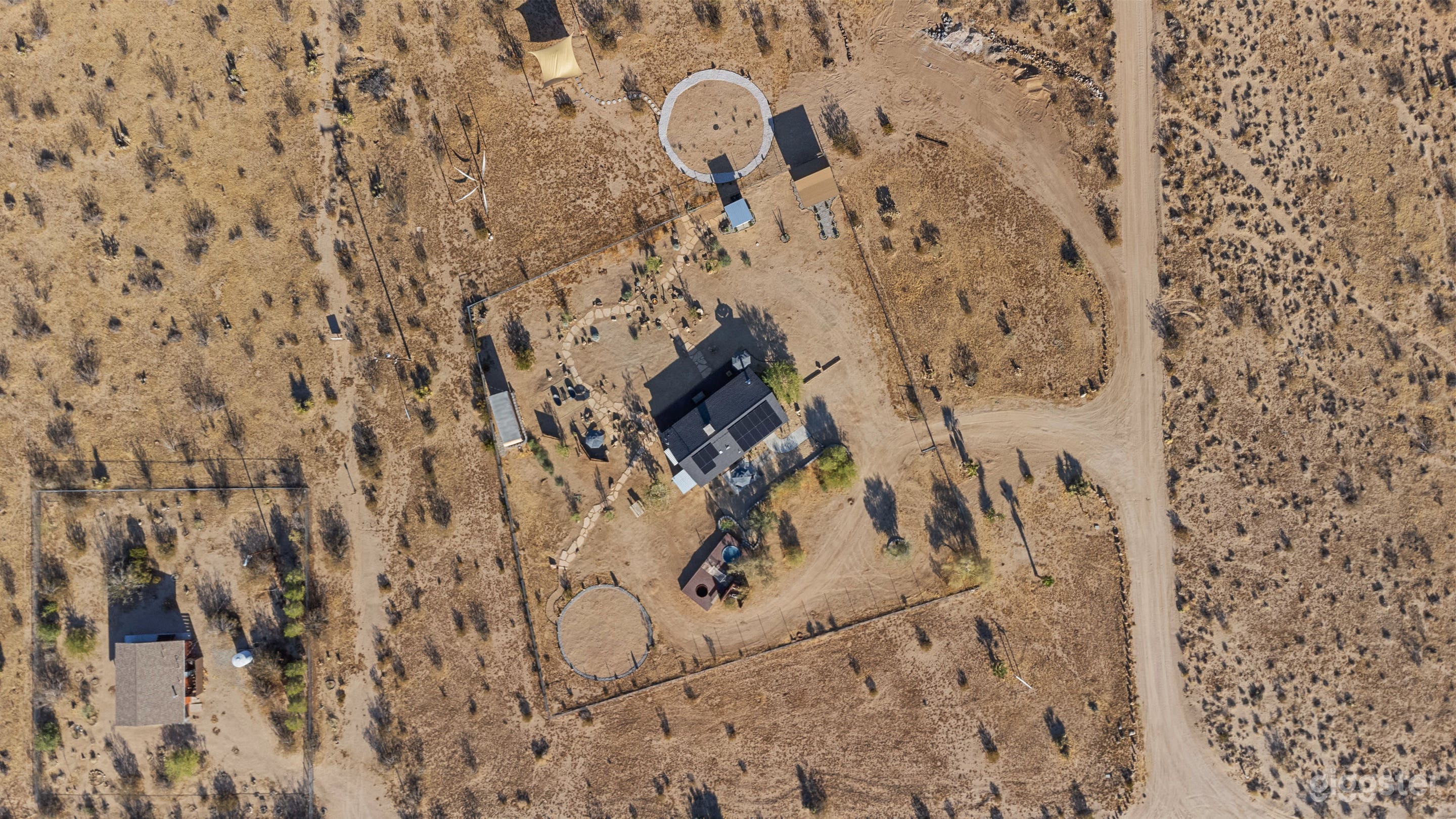 Desert Home With Amenities, Starlit Sky's, &amp; Views Photo 2