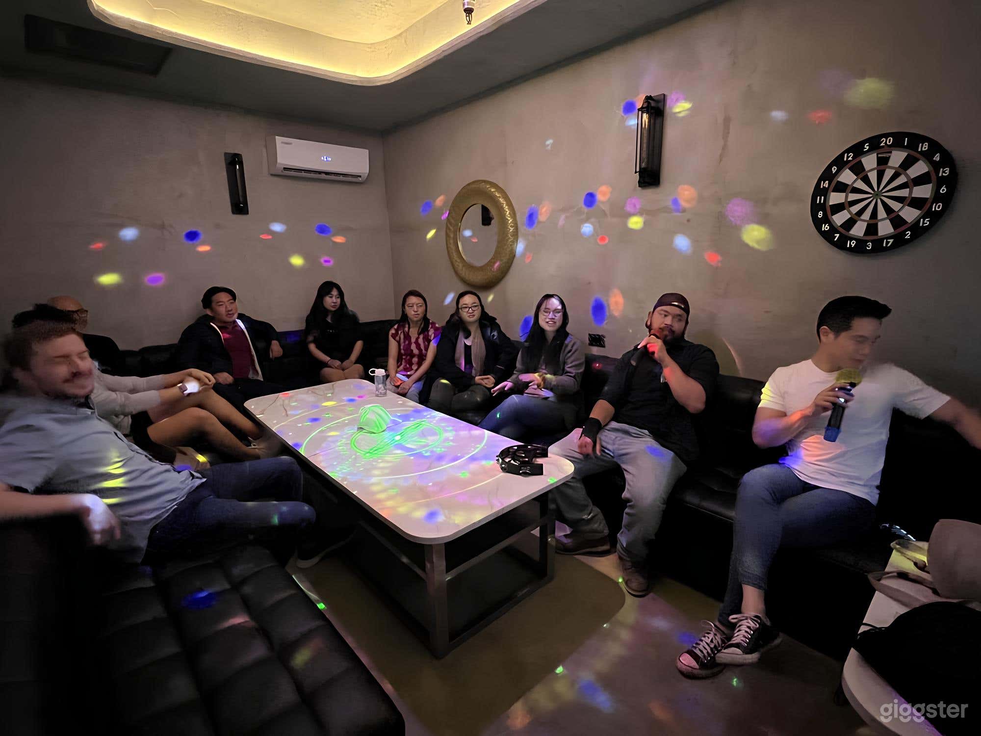 K-BOX Karaoke Photo 3