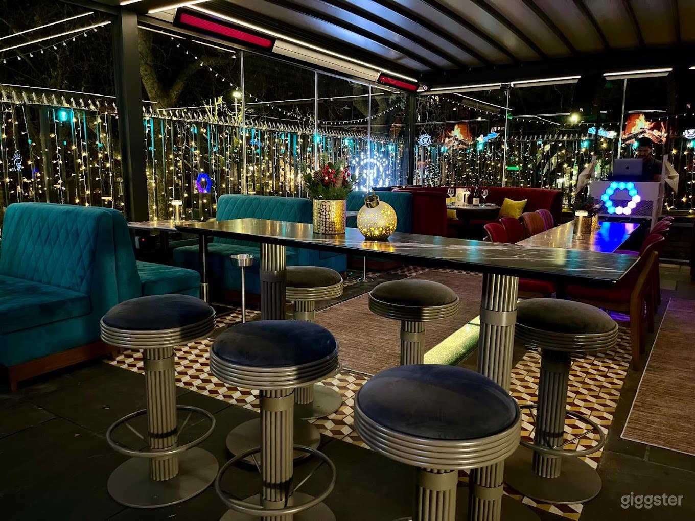 Roof Top Bar &amp; Restaurant Photo 4