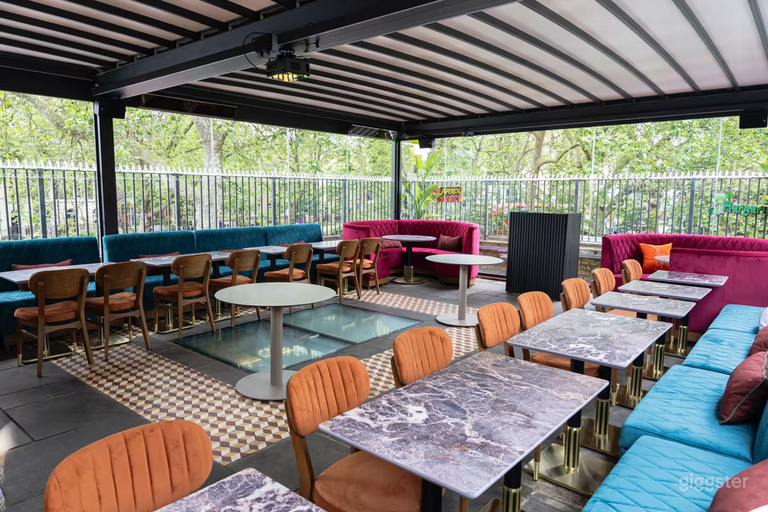  Roof Top Bar & Restaurant 