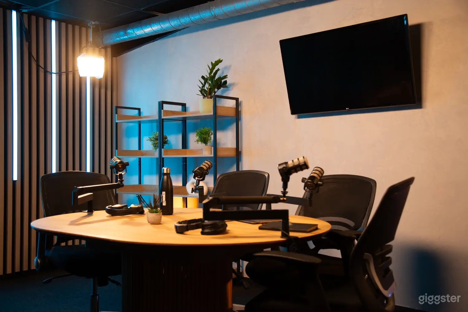 Podcast Studio Photo 2