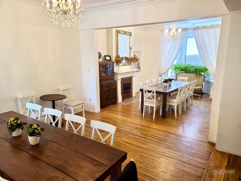  Dinner for 20 people on 2 8&#x27; barn style wood tables 