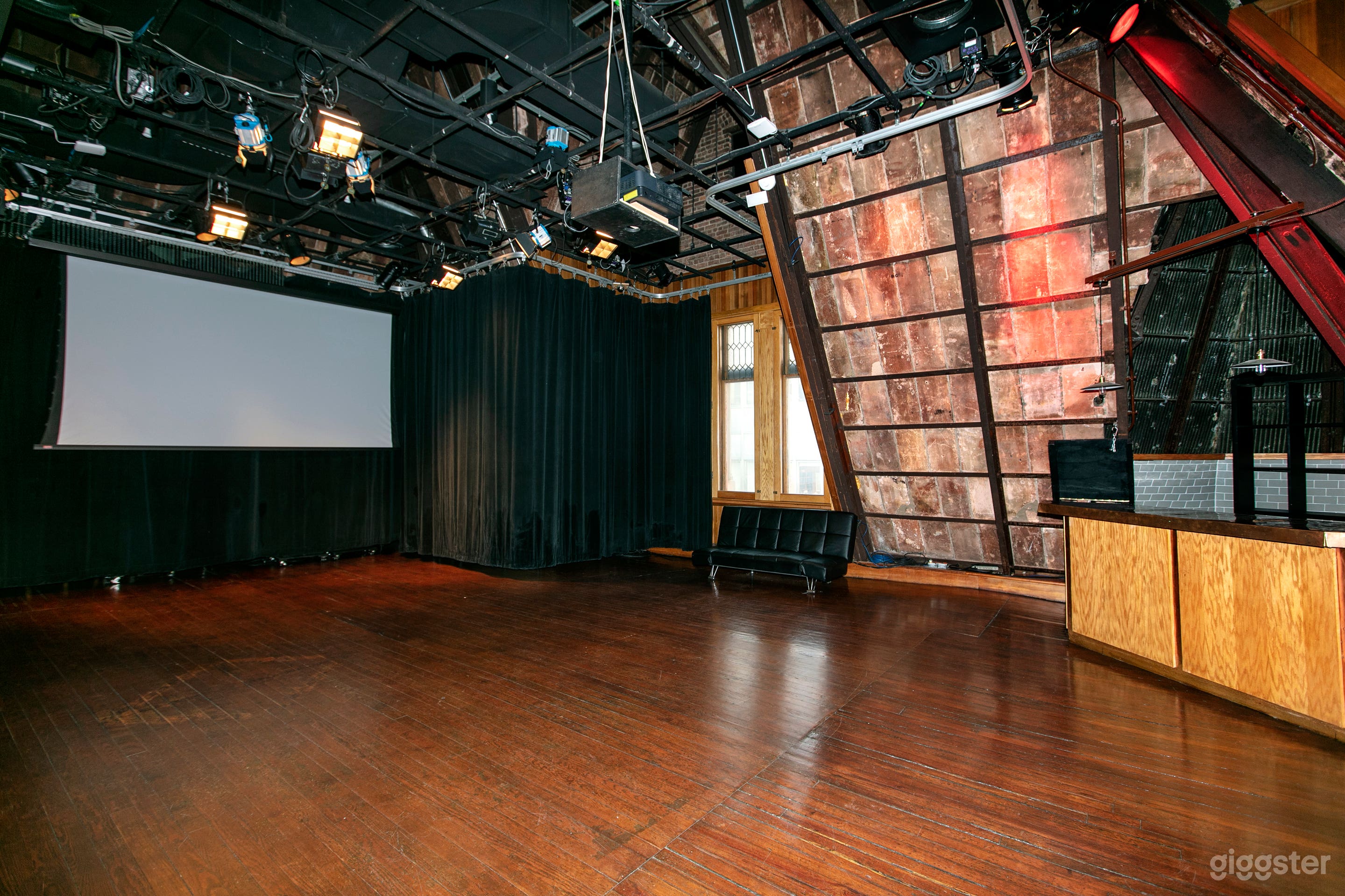 Stunning Studio Space In Manhattan Photo 3