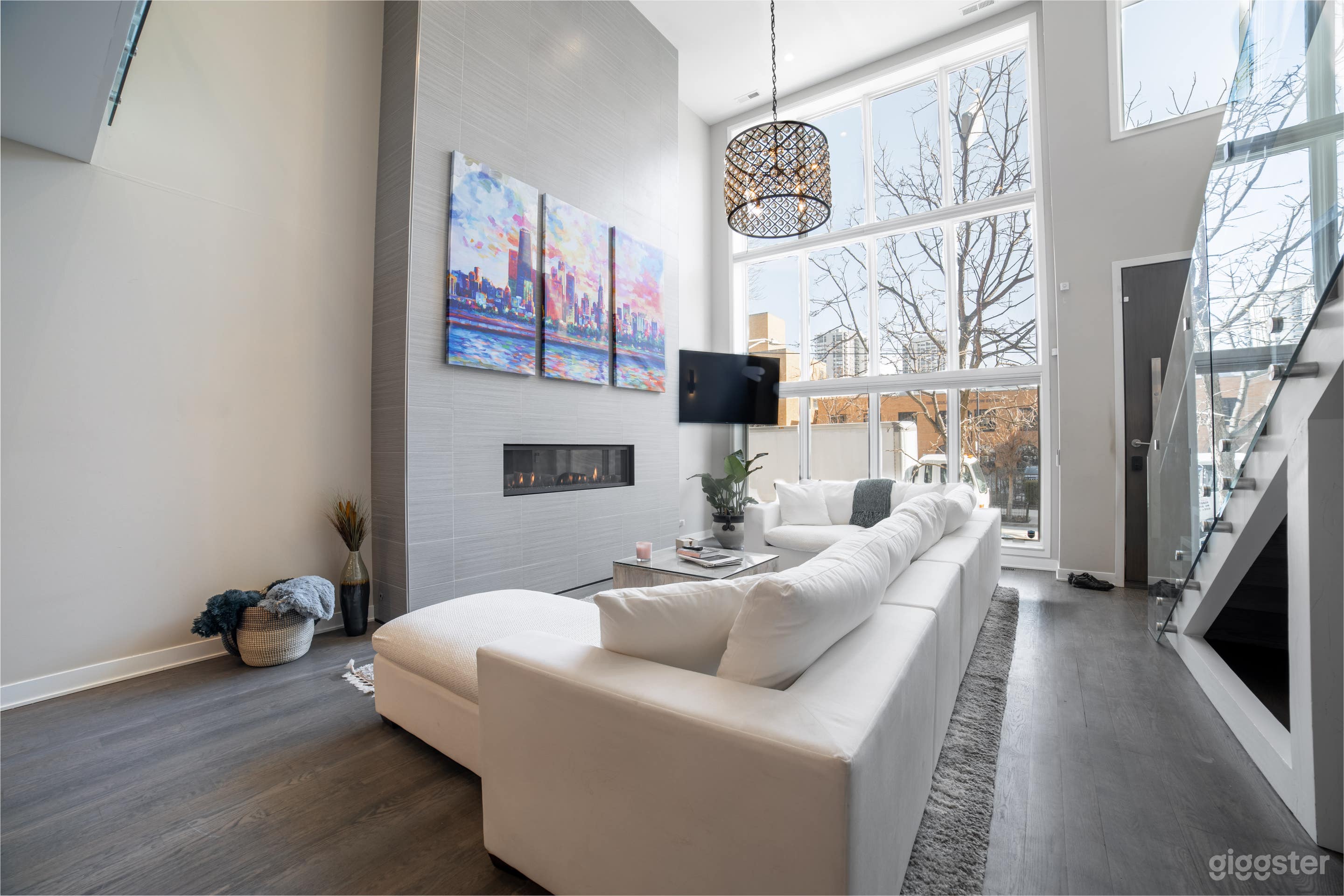 Luxury Old Town Loft with Rooftop Lounge  Photo 3