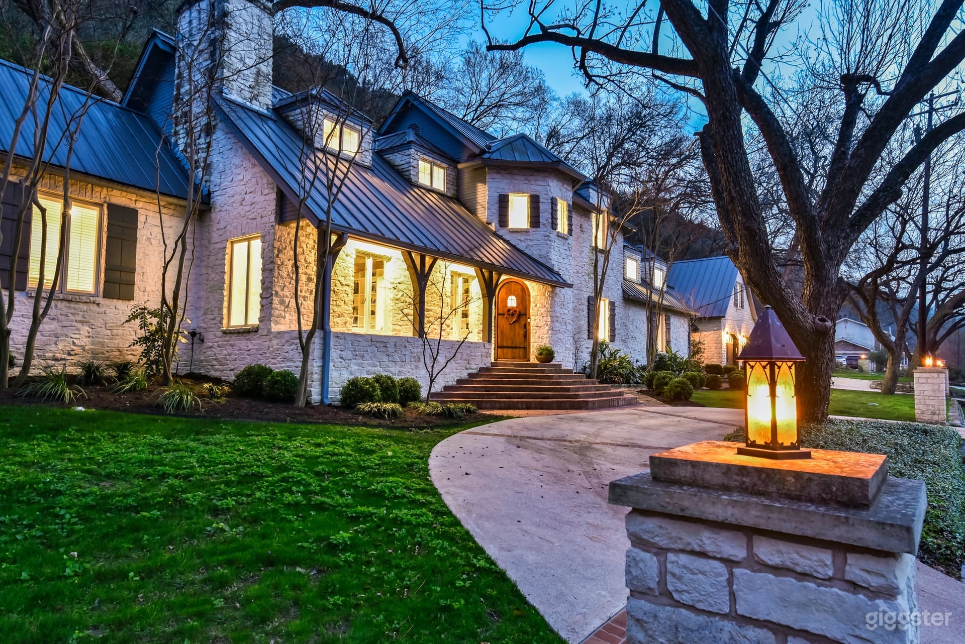 Luxury Lake Austin Vacation Rental Photo 1