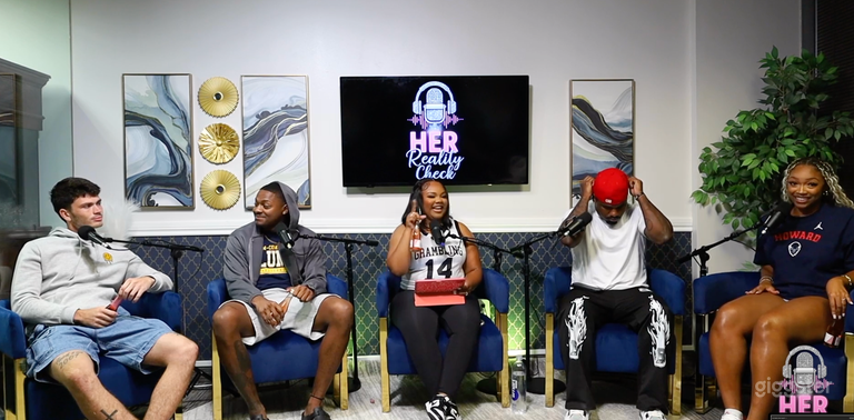  Podcast Studio Near The Galleria Mall 