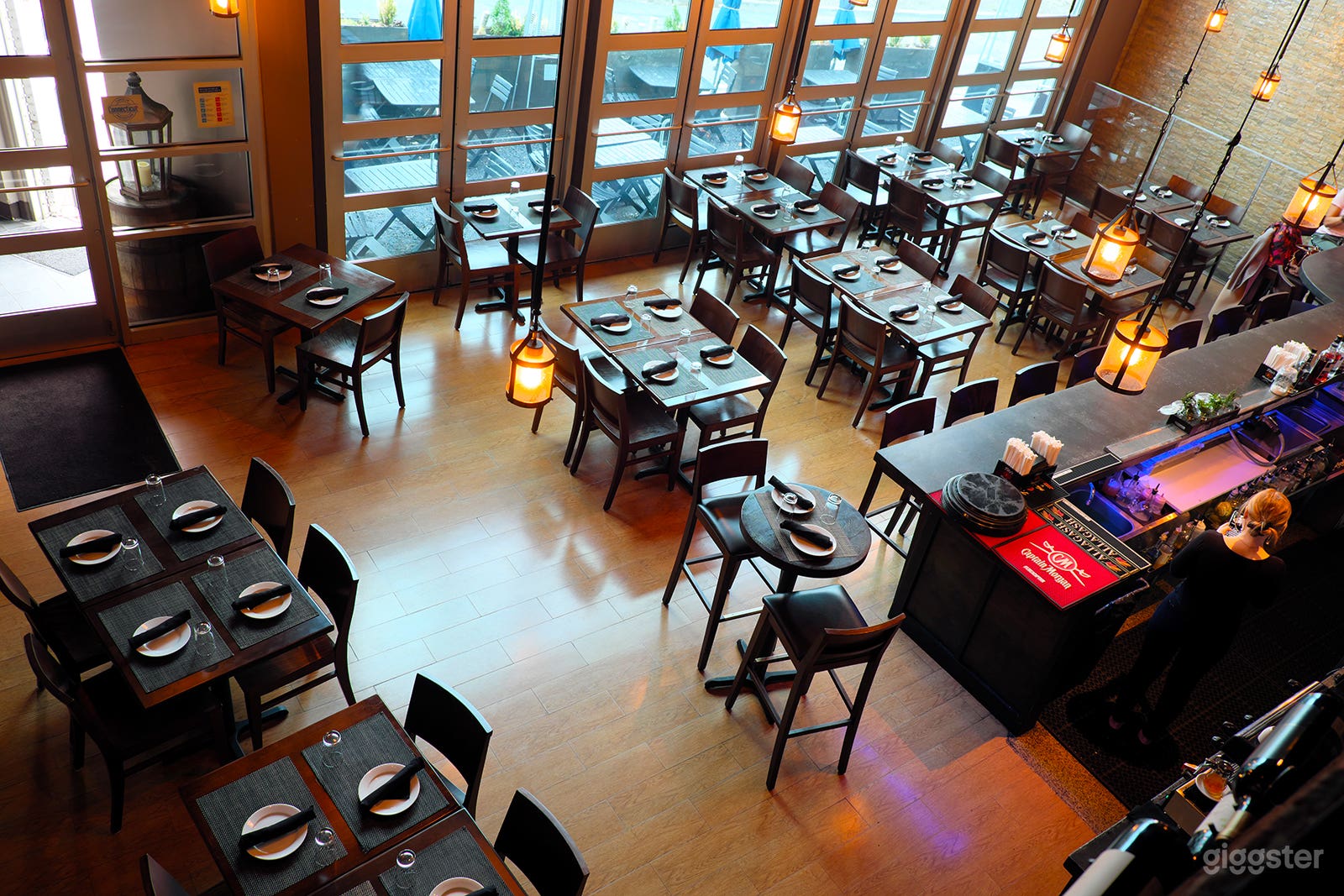 Main Dining Room in Westport Photo 1