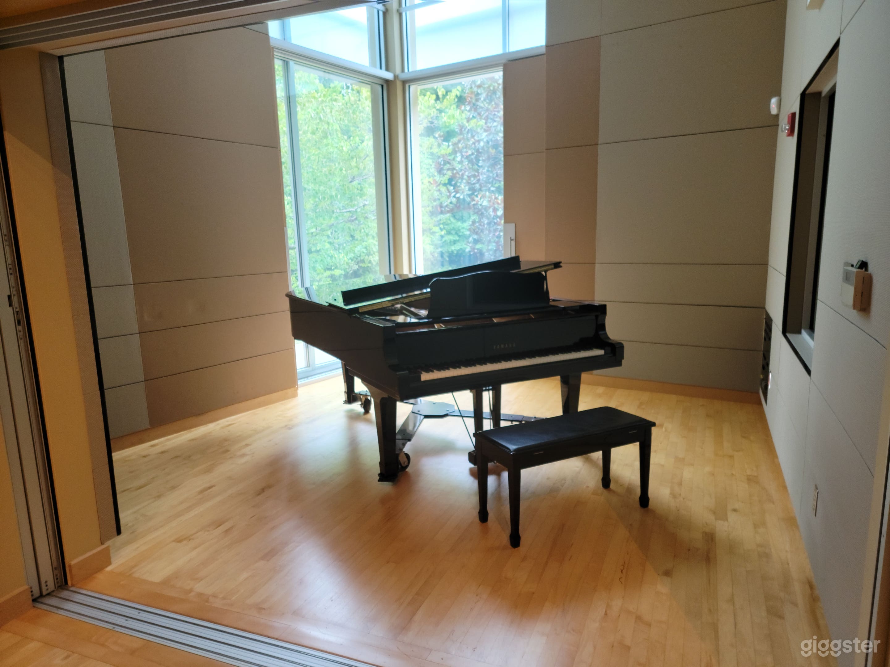 Studio A – Large Audio Production Studio for Music & Media Photo 3