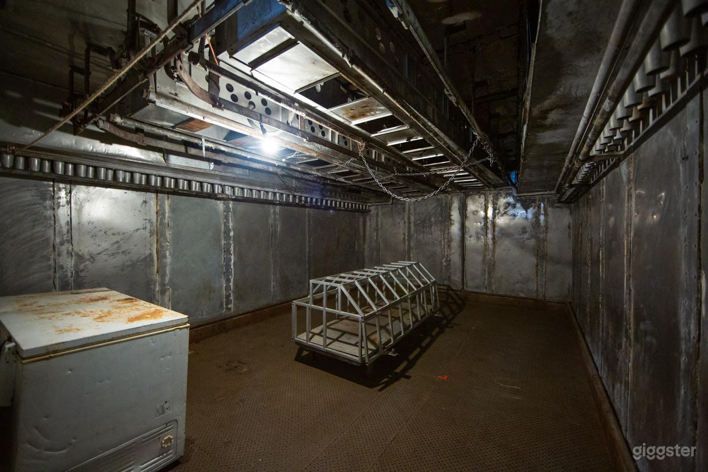 MASSIVE CREEPY BASEMENT IN DTLA #149 Photo 3