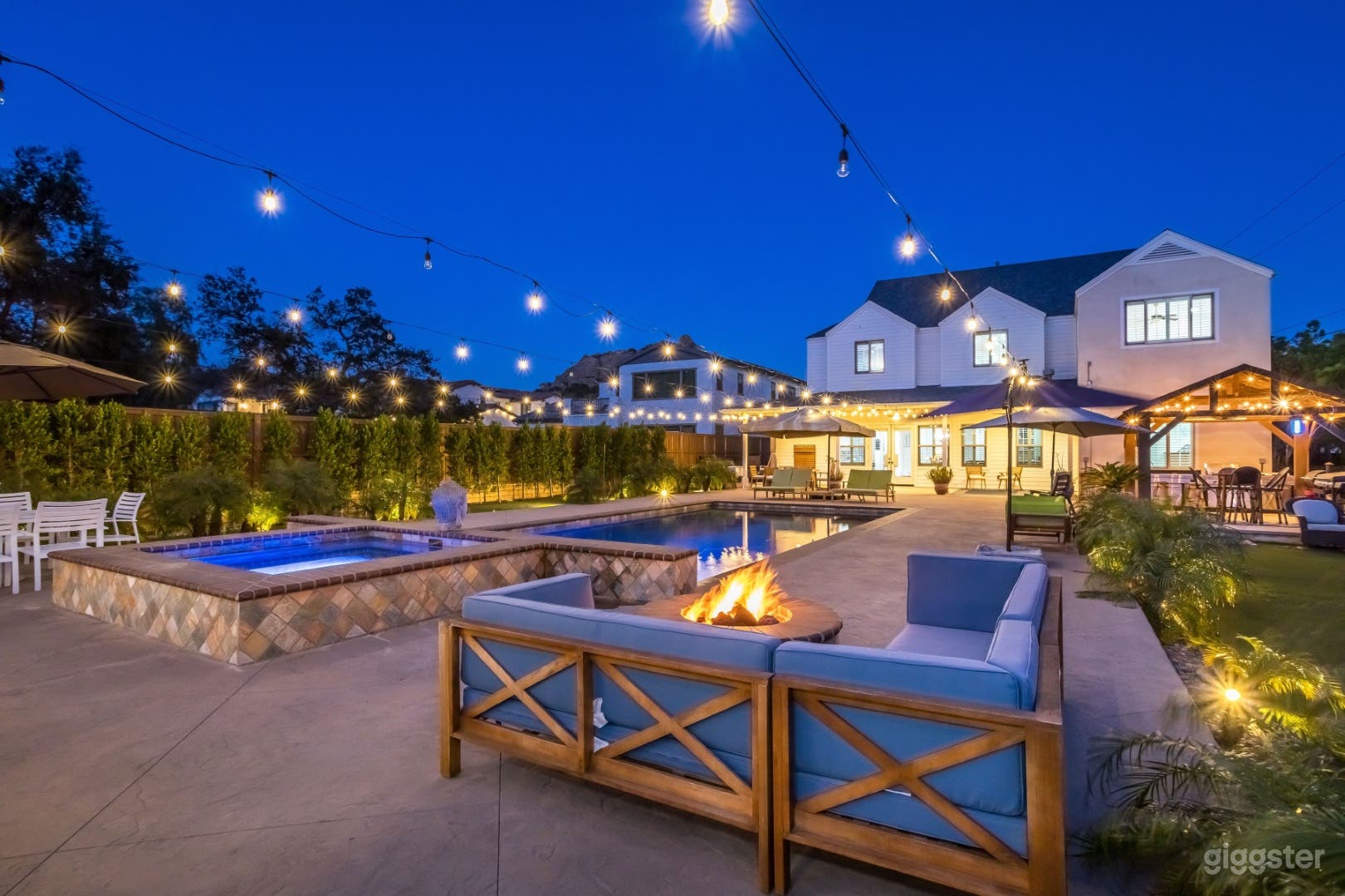 Hillside Estate Backyard | Pool, Lawn & Lights- Chatsworth Photo 1