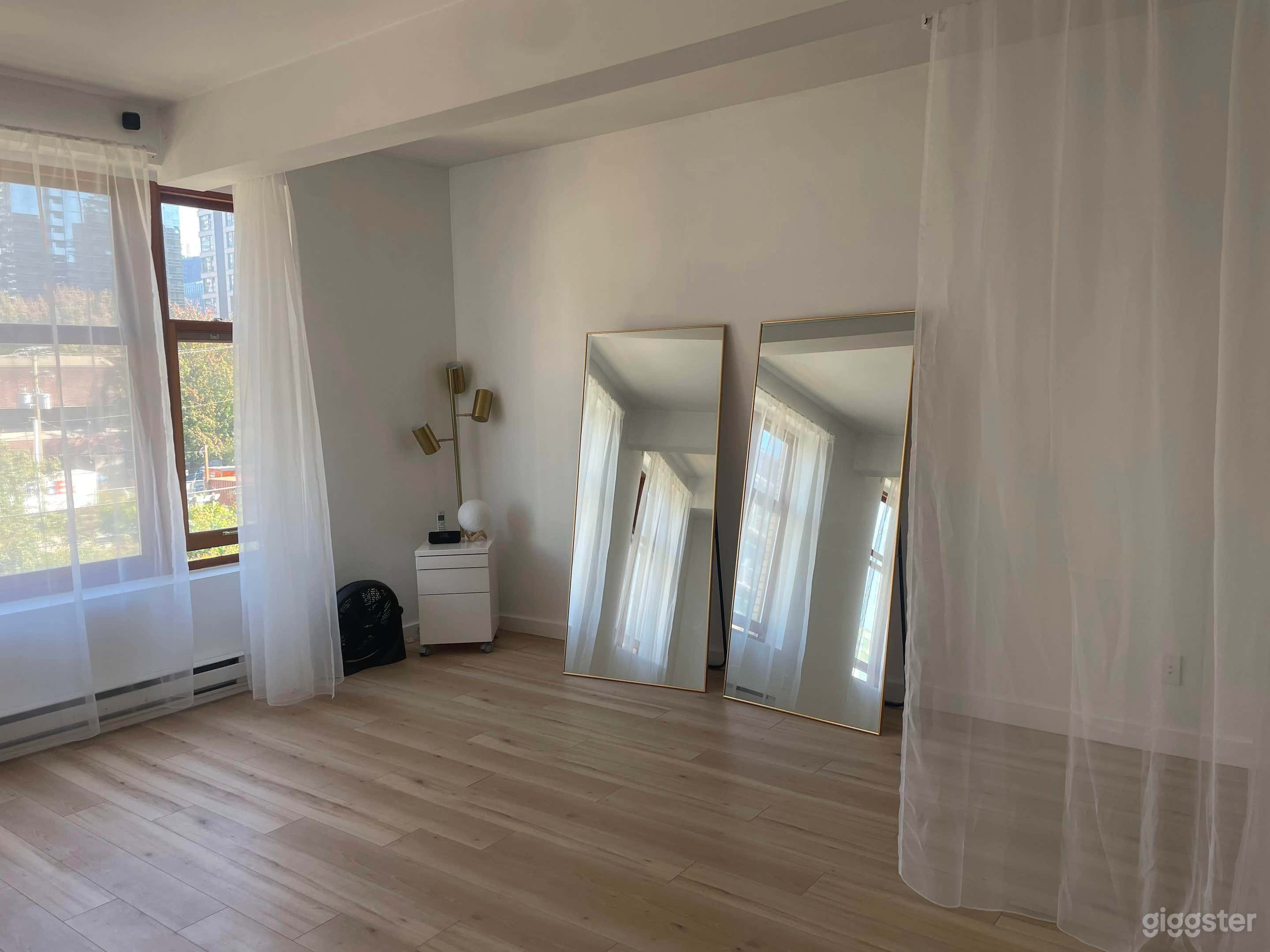 Charming Creation + Photo Studio Photo 1