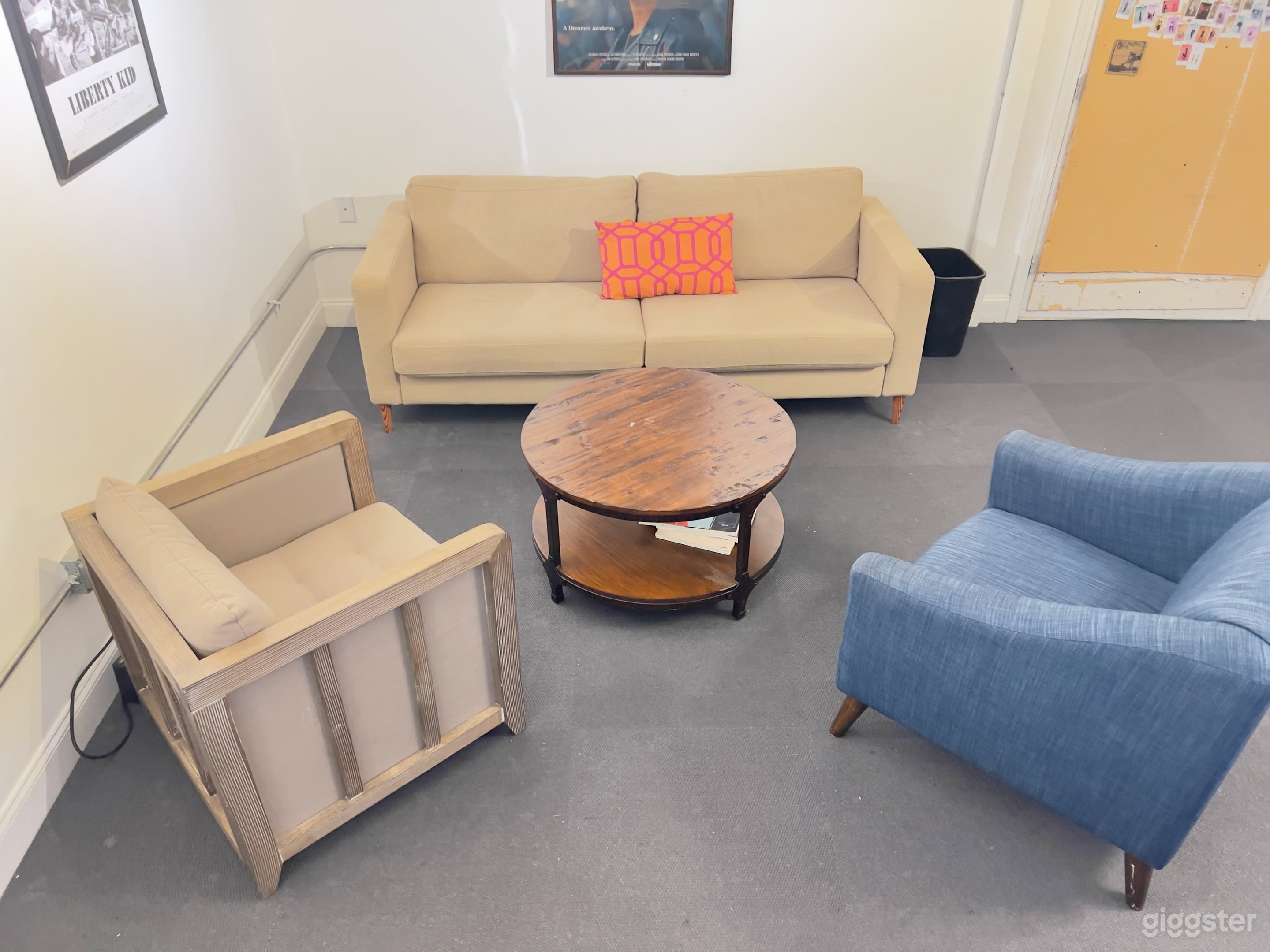 Meeting / Screening Room 75" Touch Monitor &amp; More Photo 3