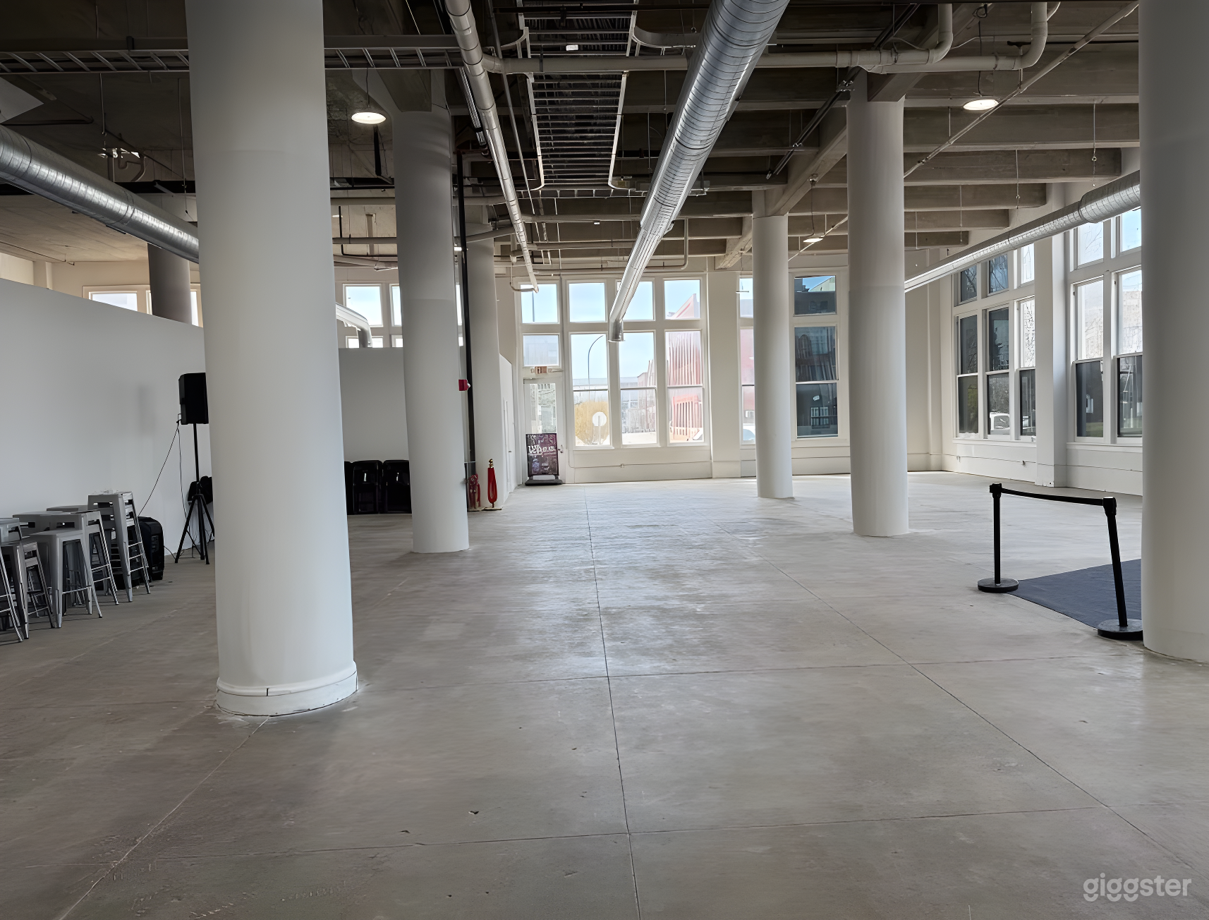 Warehouse Studio Photo 3