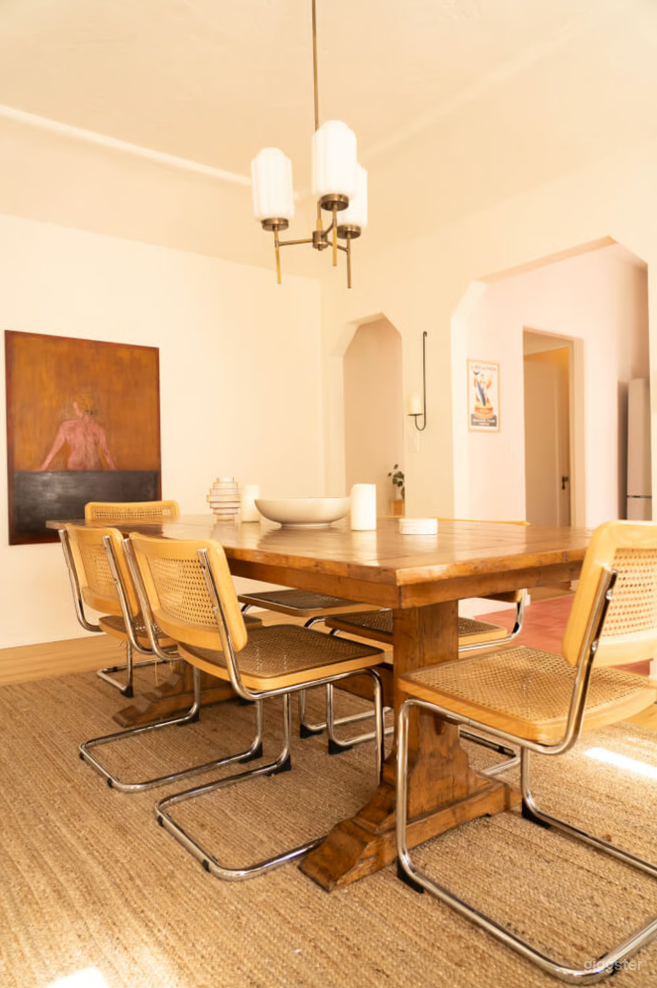 Light-Filled 1920's Designer Condo in Miracle Mile Photo 4