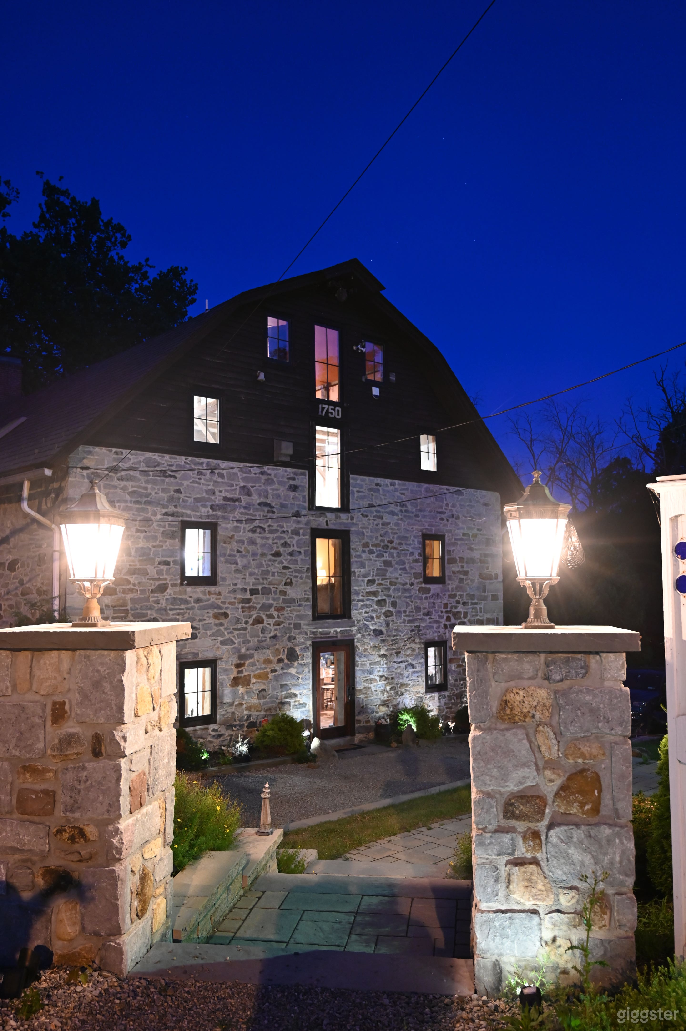 Historical Stone-made Building in New Jersey Photo 4