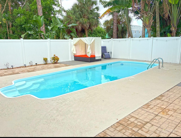  Pool- Backyard Oasis  